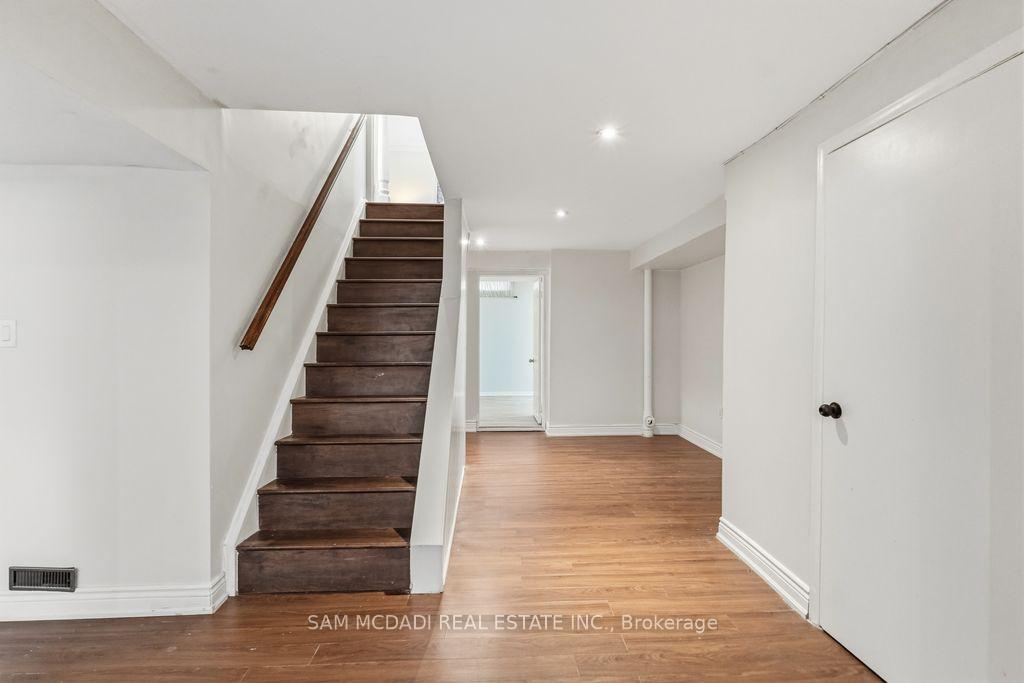 6643 Mockingbird Lane