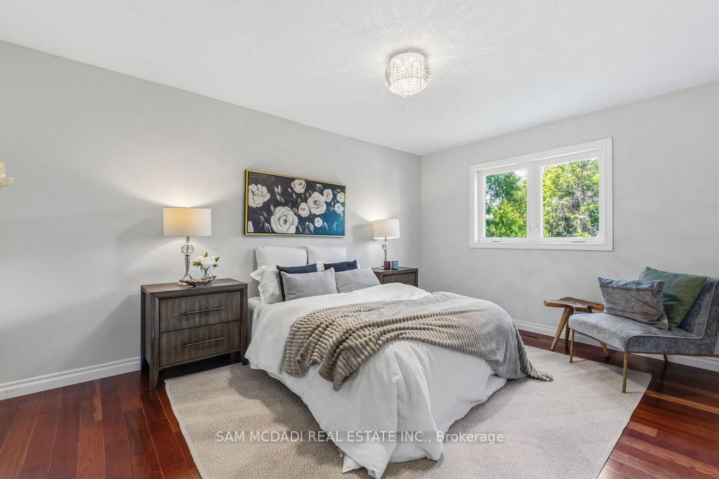 6643 Mockingbird Lane