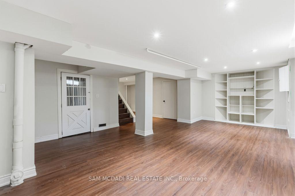 6643 Mockingbird Lane