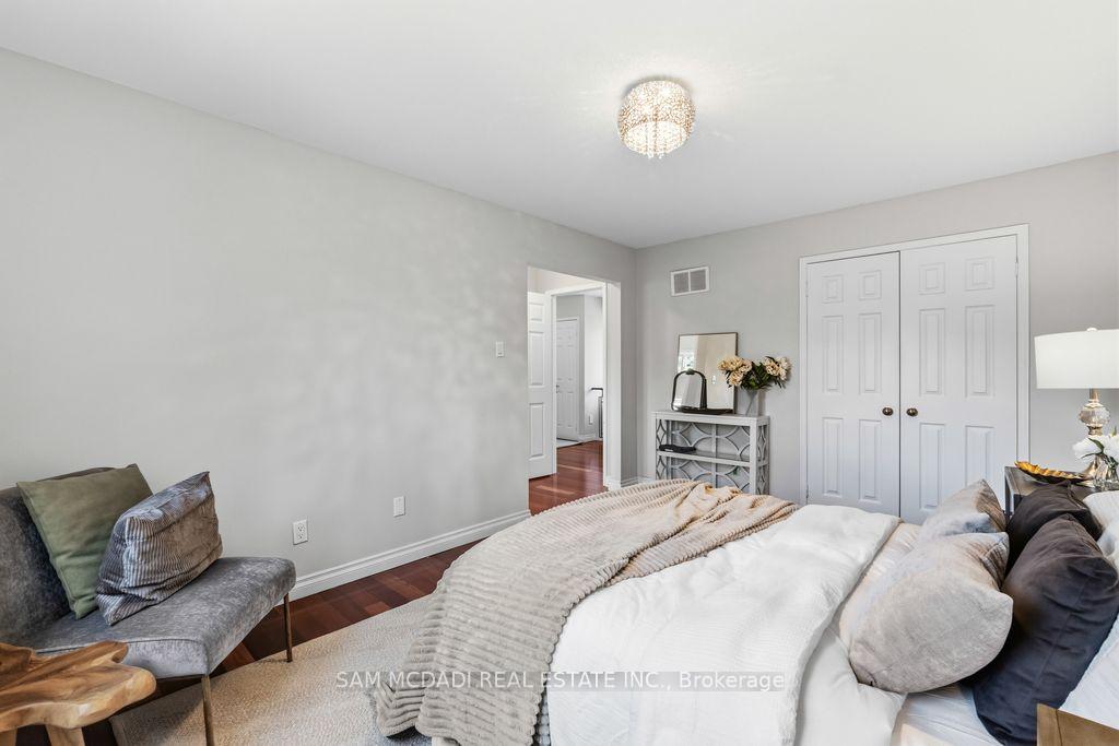 6643 Mockingbird Lane