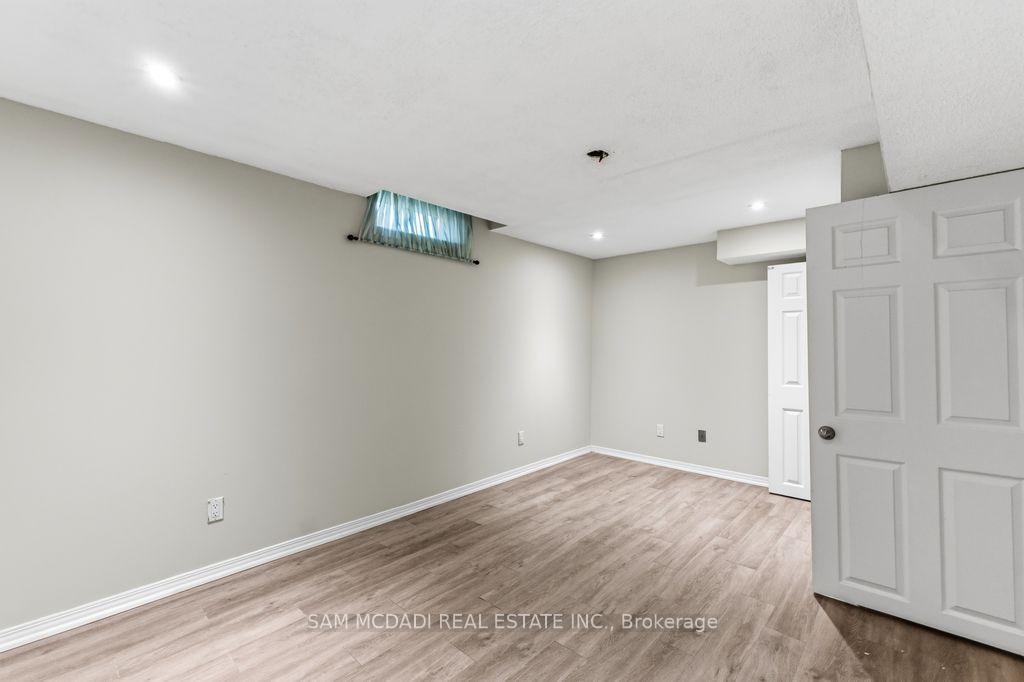 6643 Mockingbird Lane