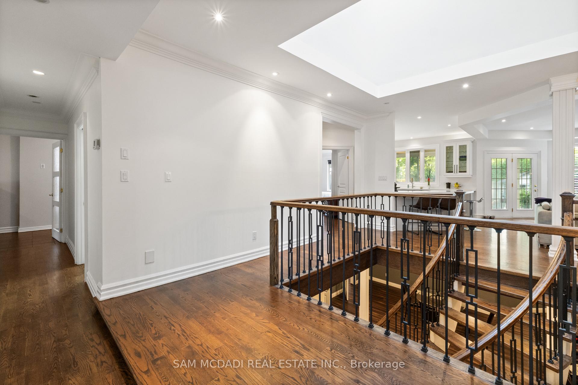 1195 Crestdale Road