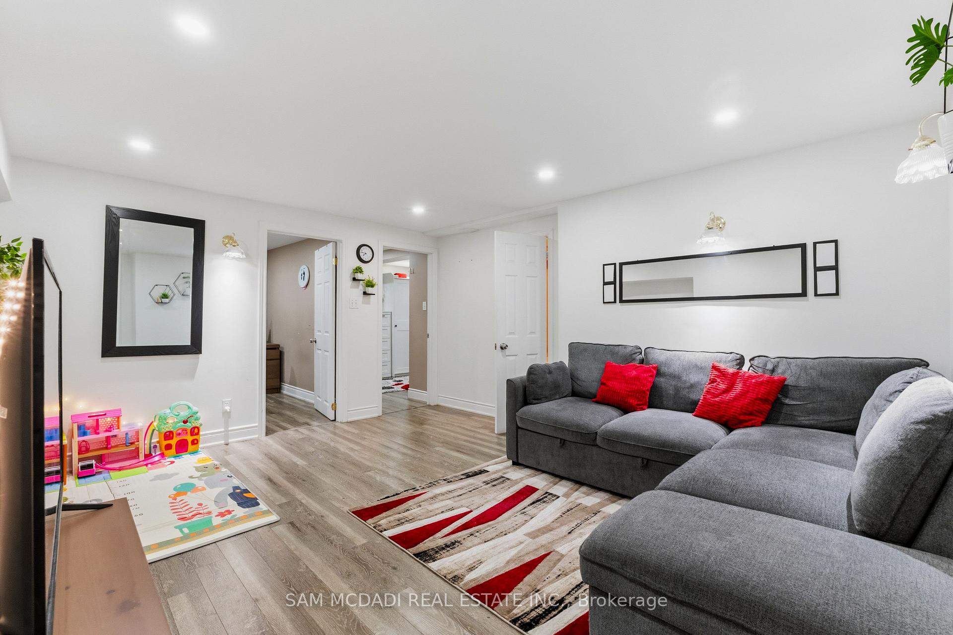 6 Chesham Court