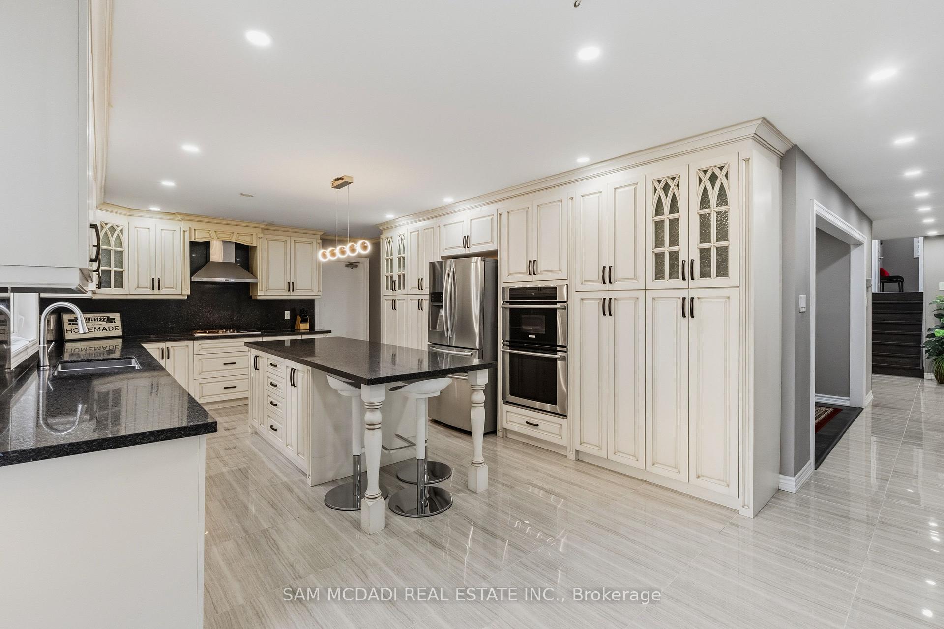 6 Chesham Court