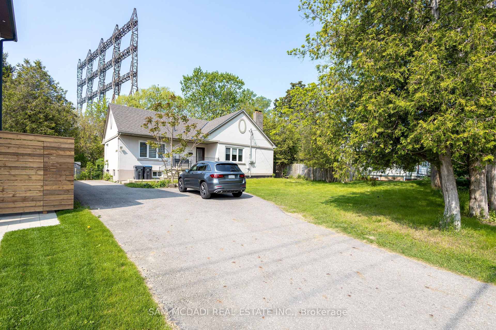 1228 Haig Boulevard