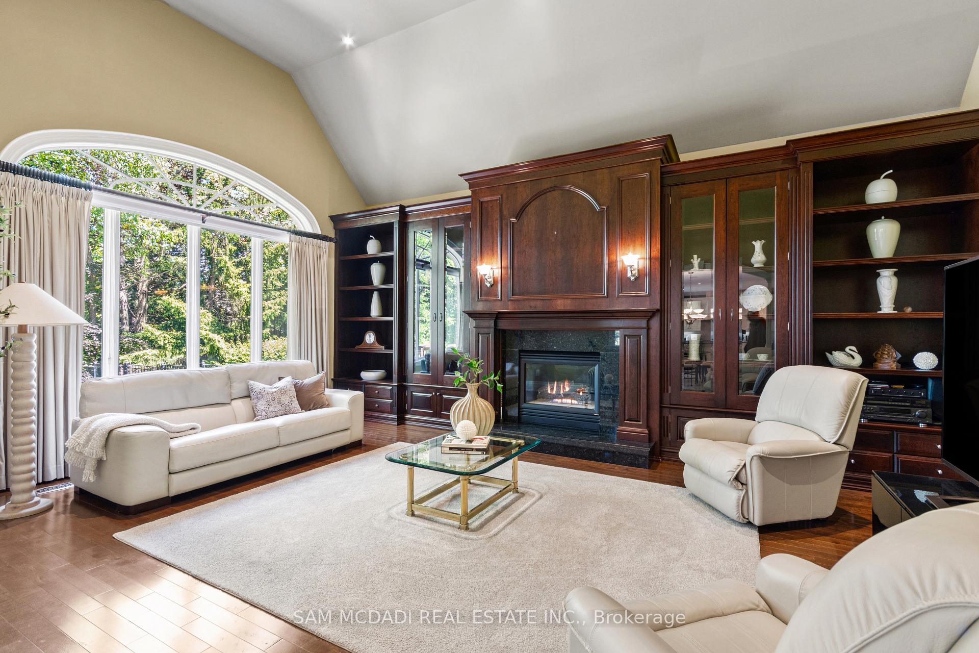 1301 Mississauga Road