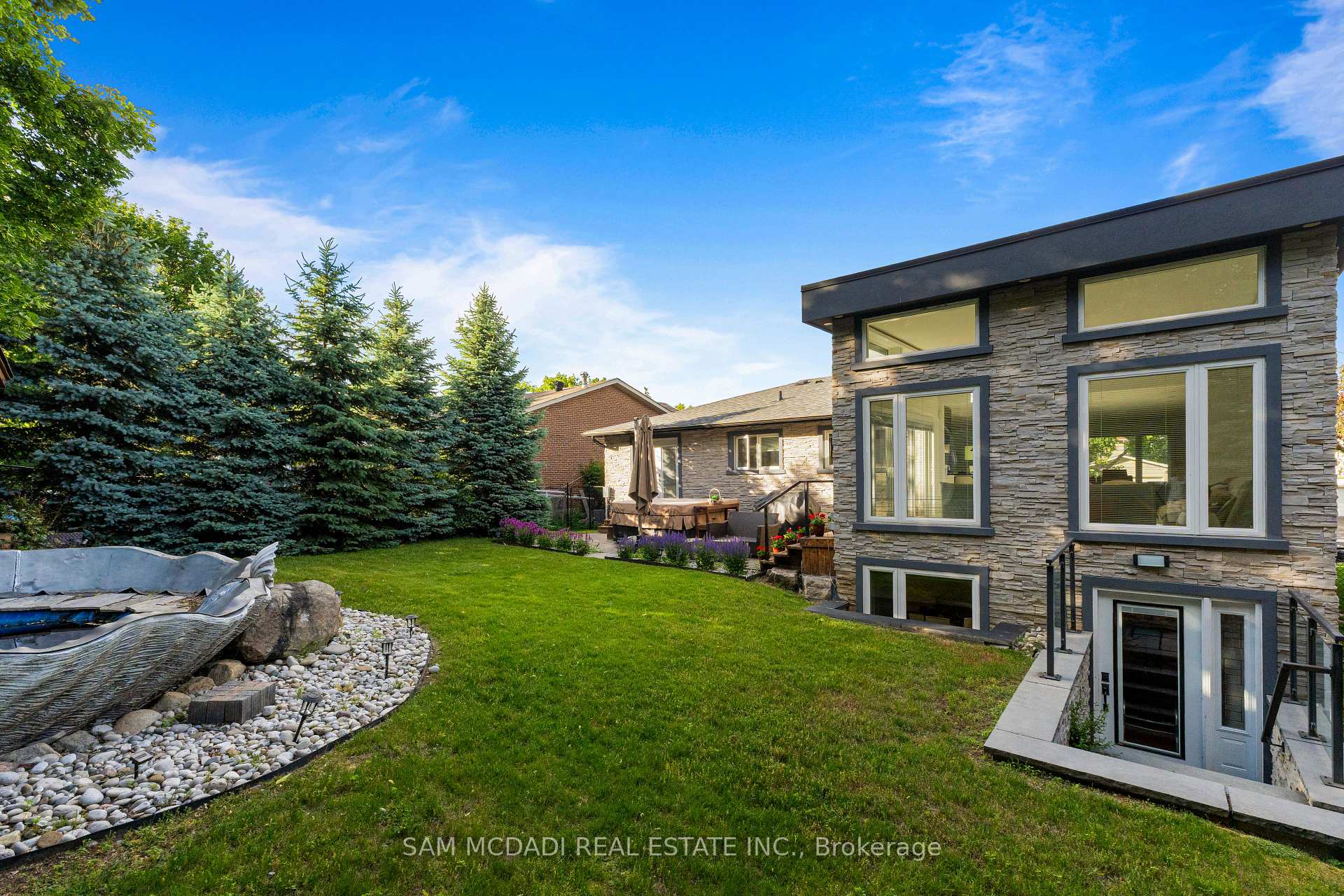 1434 Petrie Way
