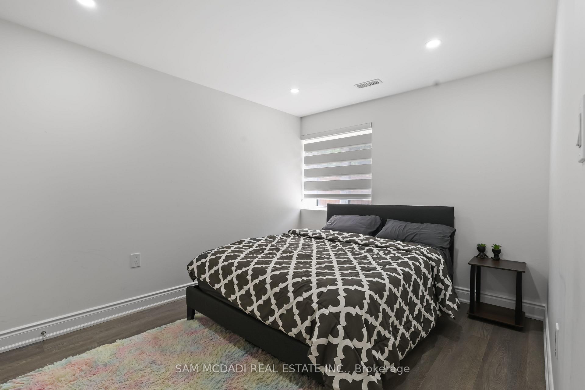 837 Magnolia Terrace