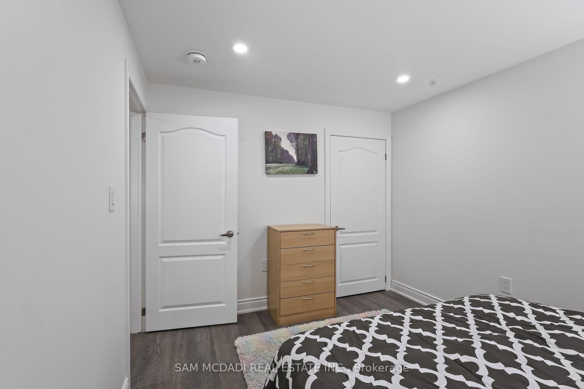 837 Magnolia Terrace