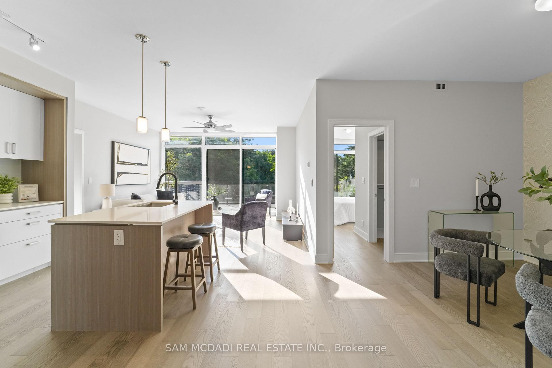 1575 Lakeshore Road W 415