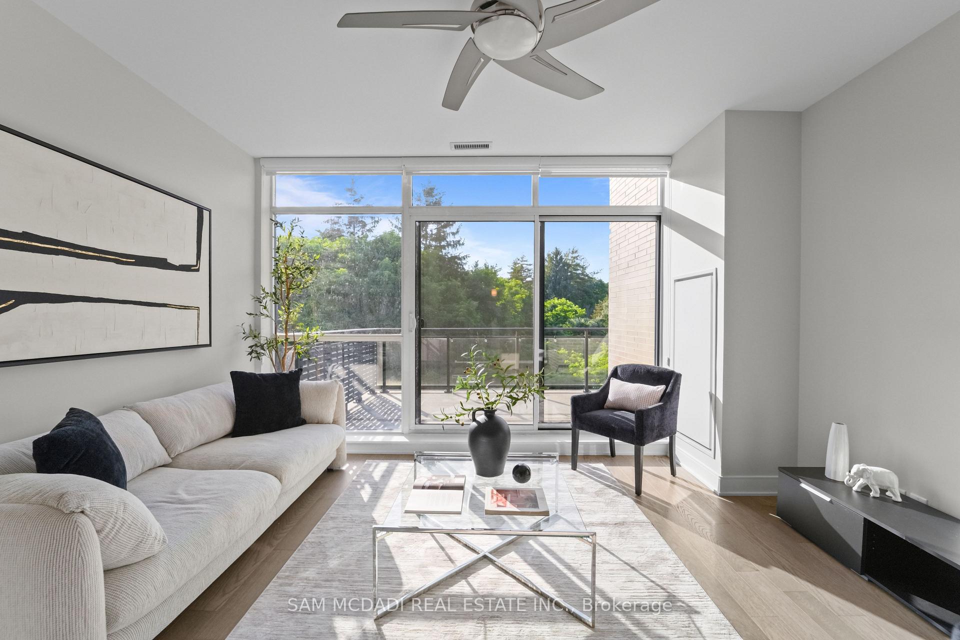 1575 Lakeshore Road W 415