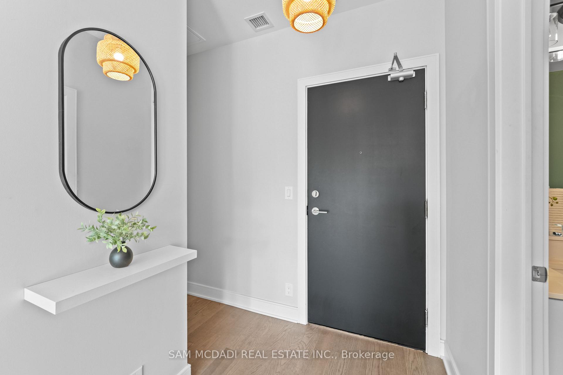 1575 Lakeshore Road W 415