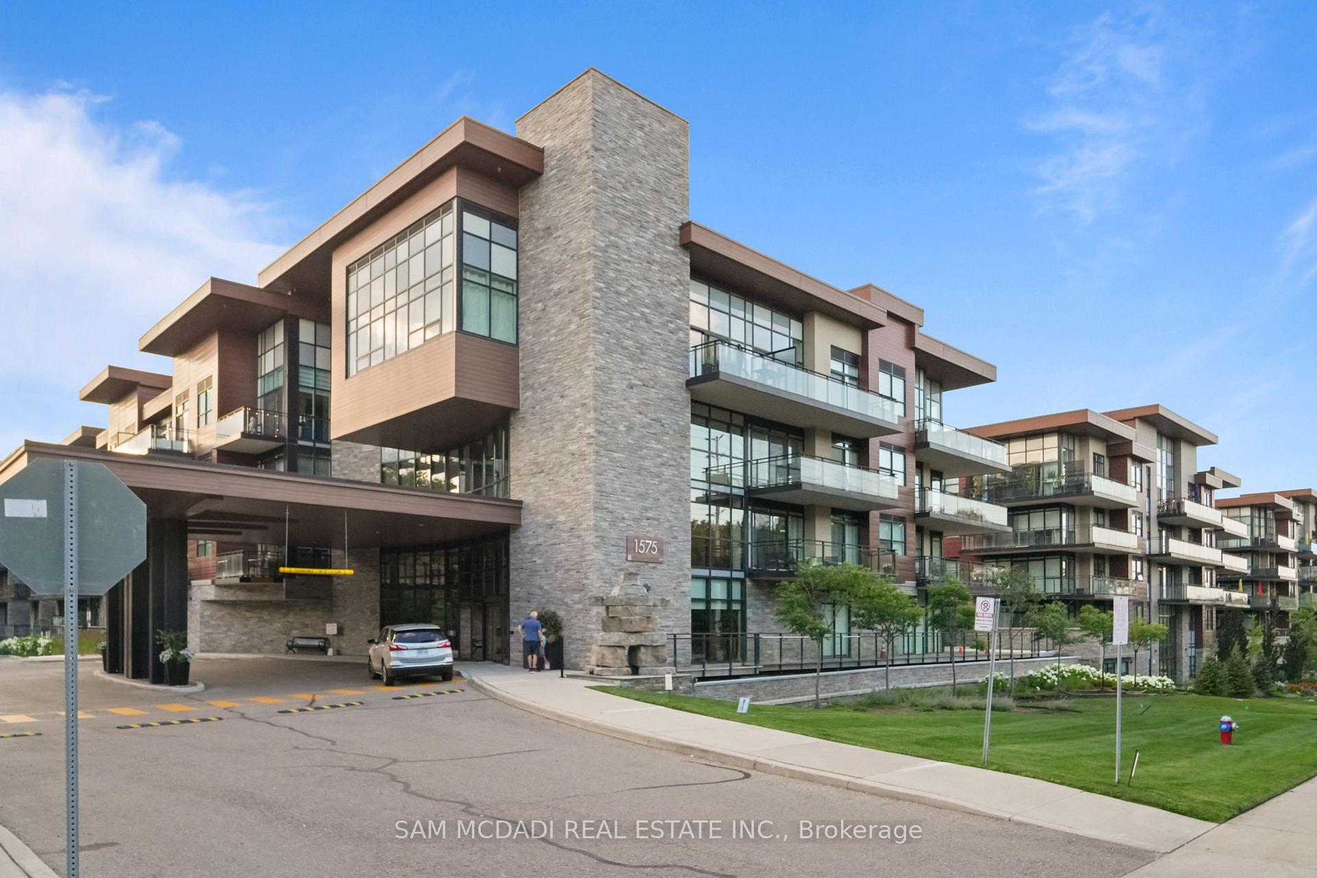 1575 Lakeshore Road W 415