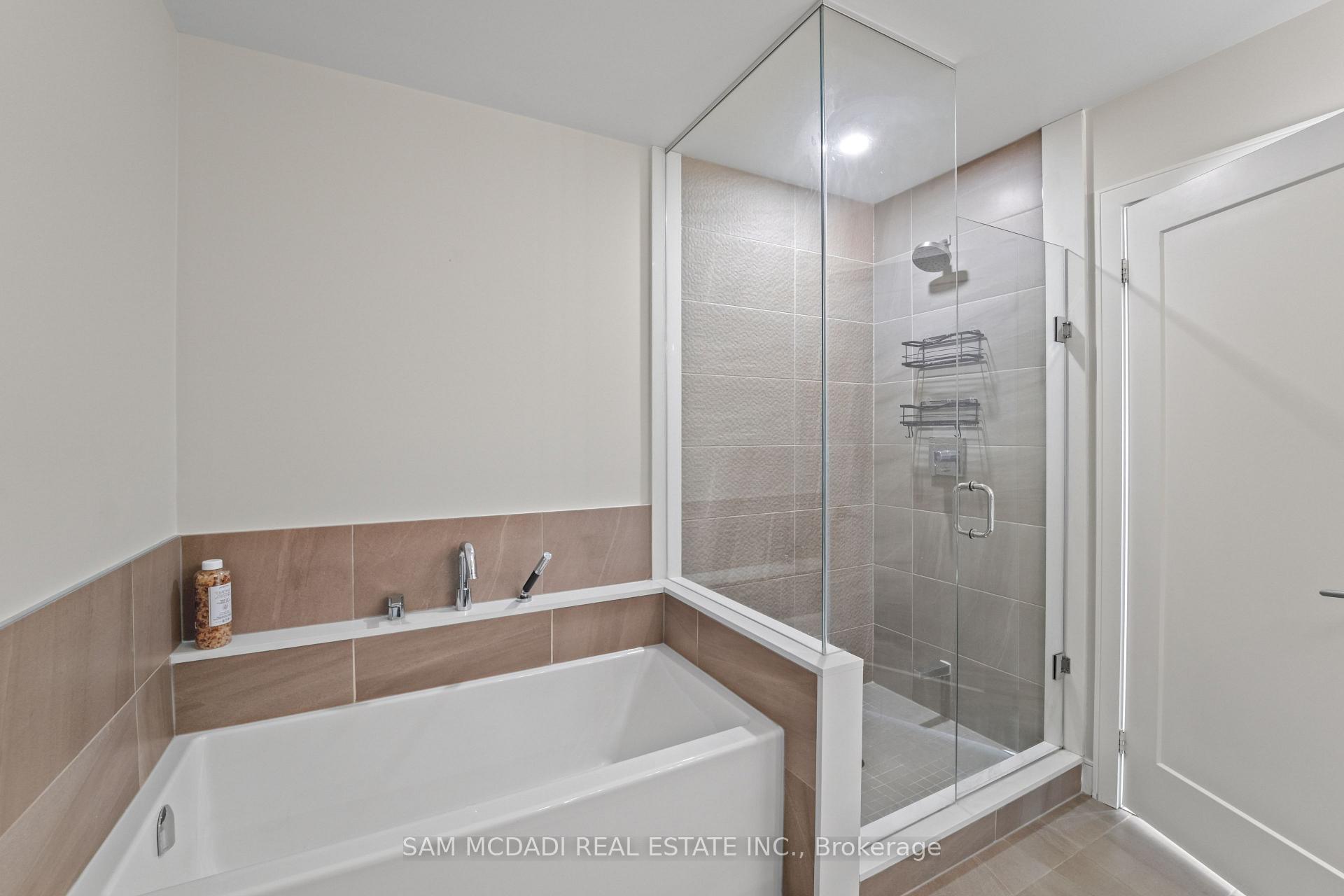 1575 Lakeshore Road W 415
