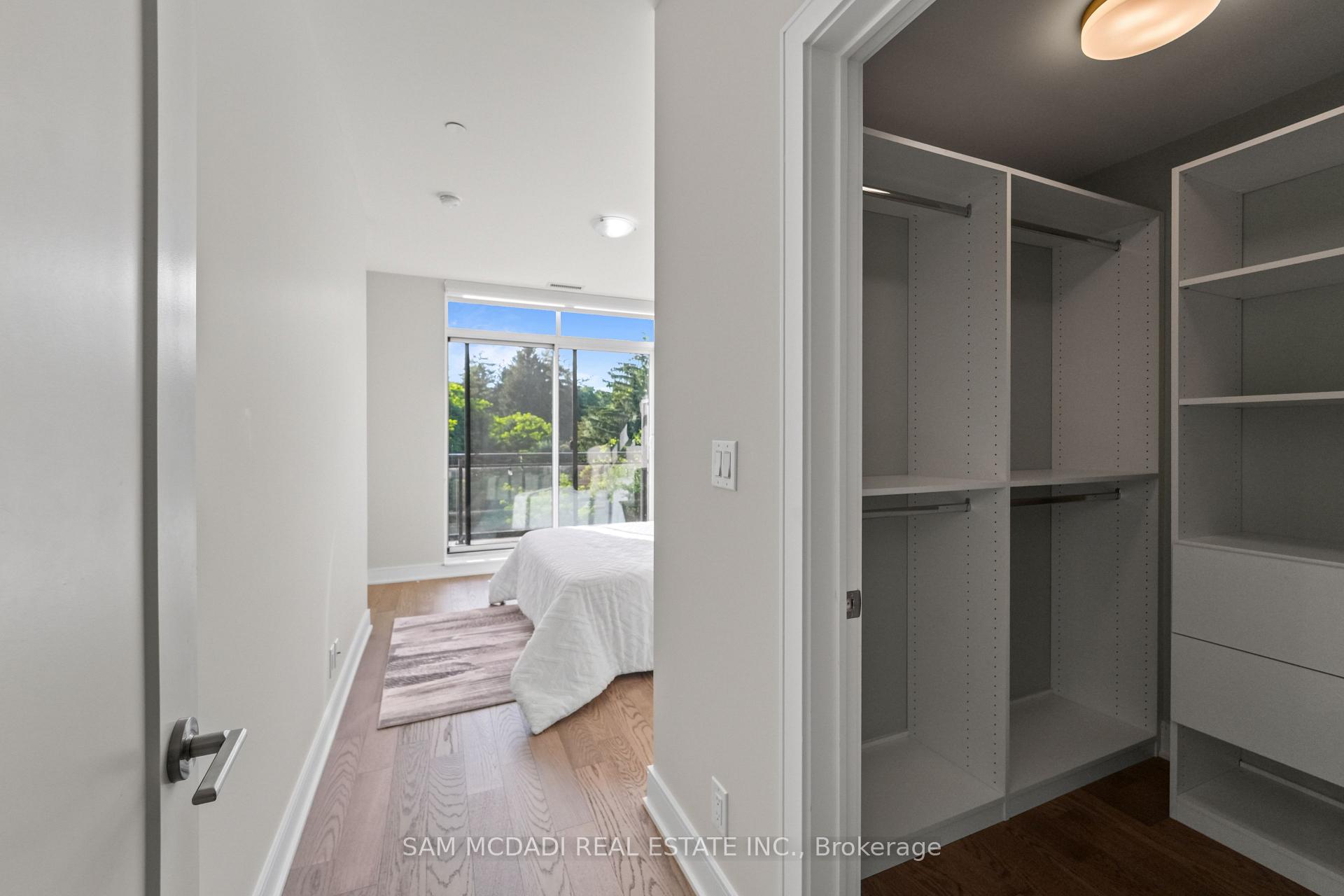 1575 Lakeshore Road W 415