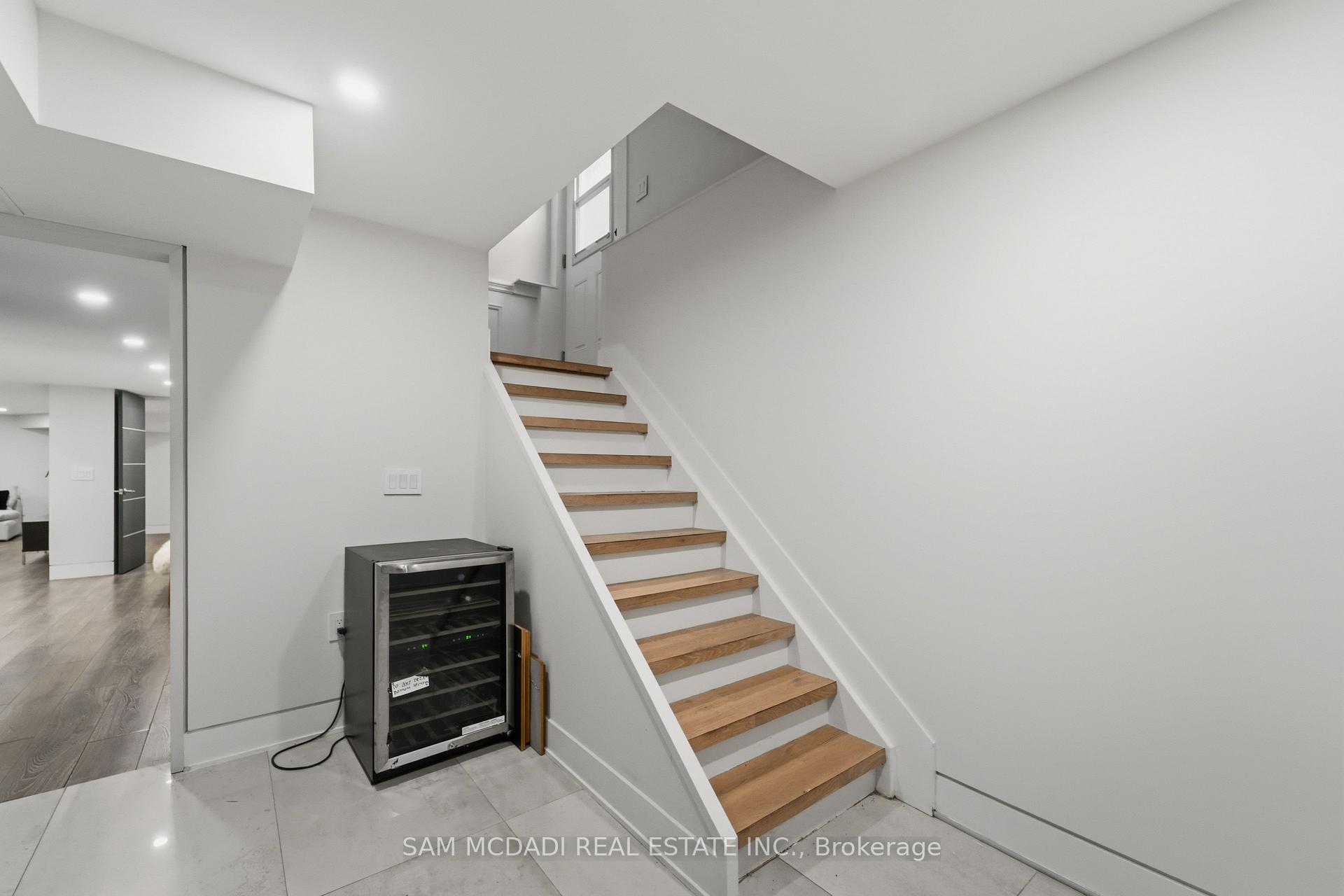 5481 Middleport Crescent