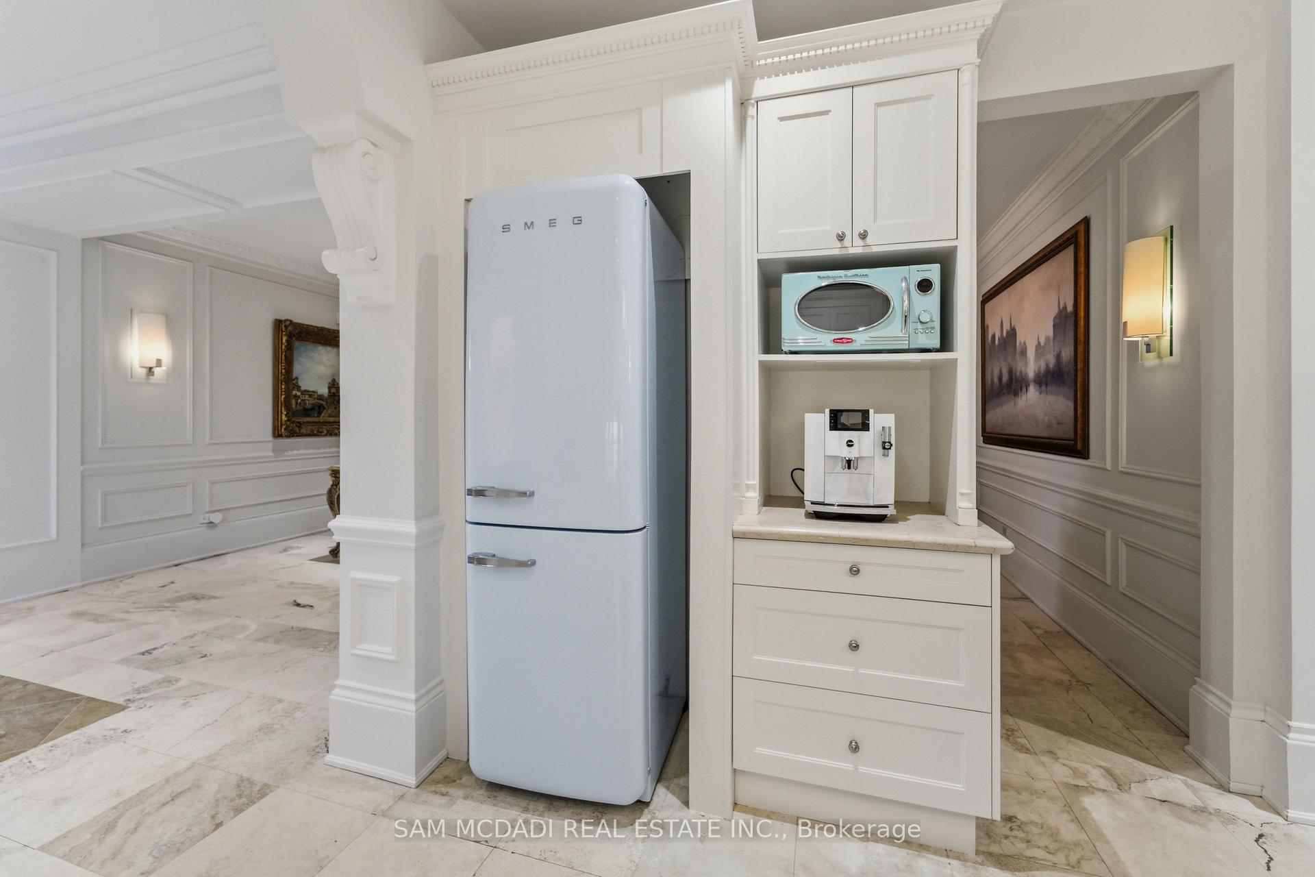 5481 Middleport Crescent