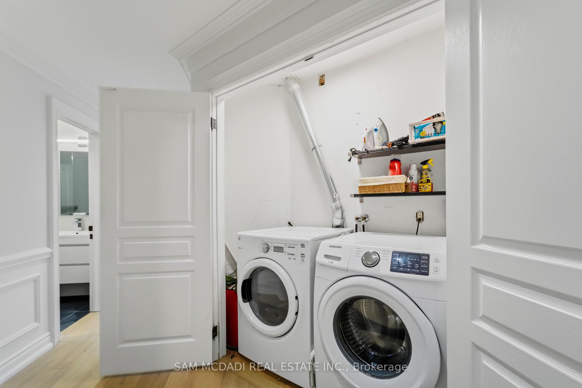 5481 Middleport Crescent