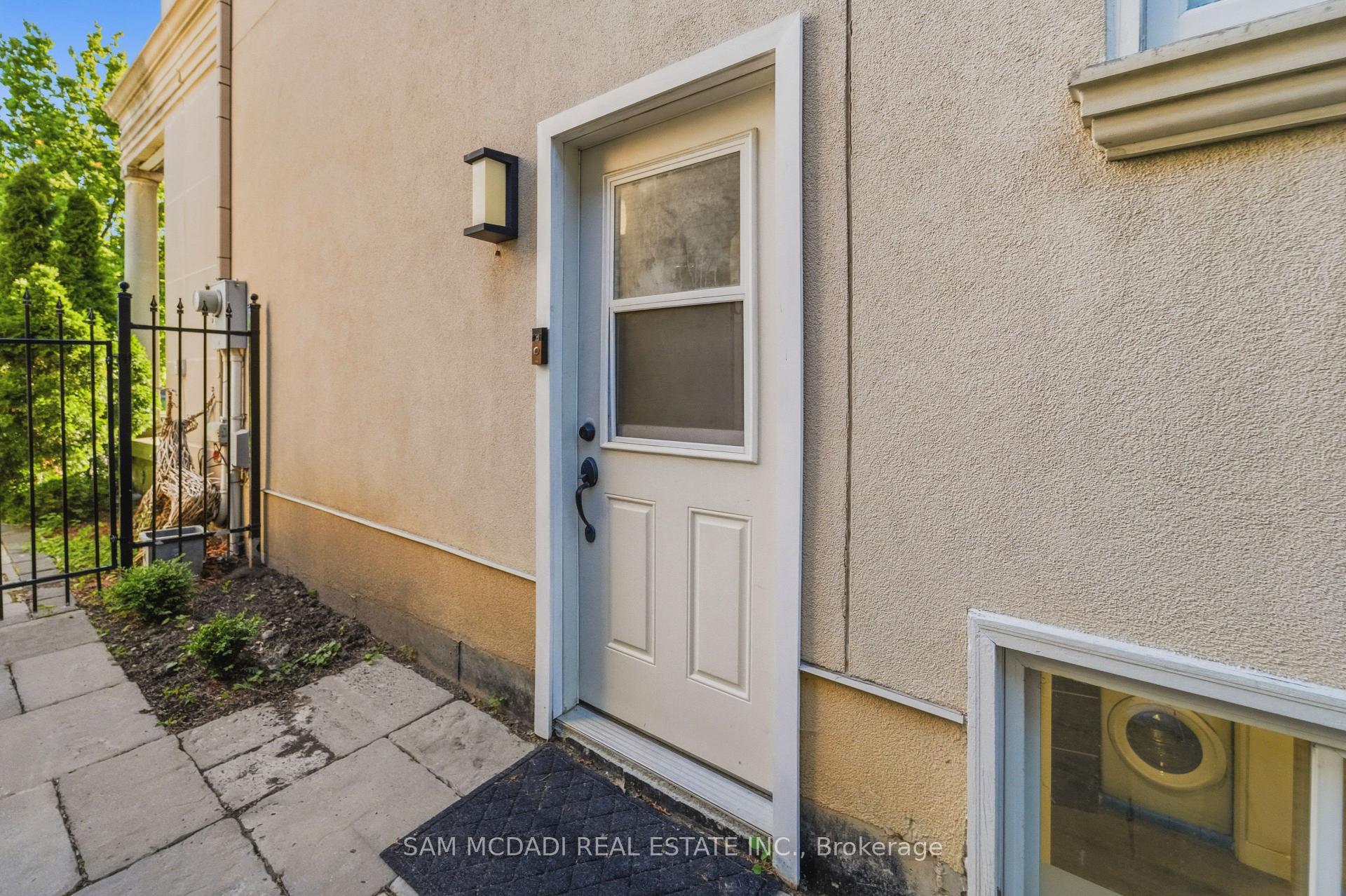 5481 Middleport Crescent