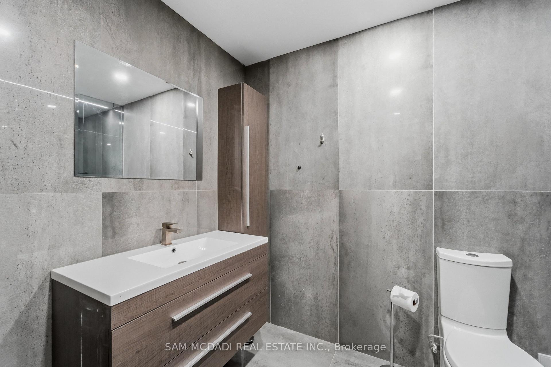 5481 Middleport Crescent