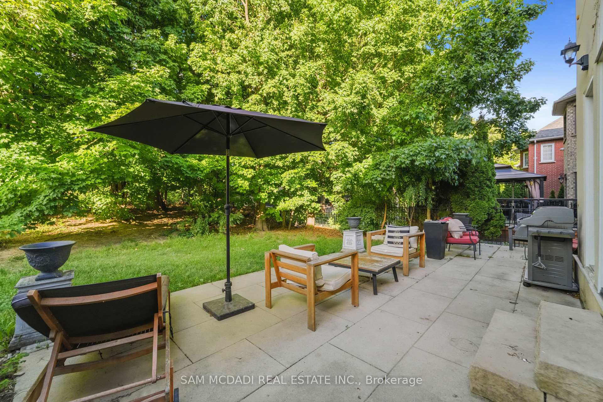 5481 Middleport Crescent
