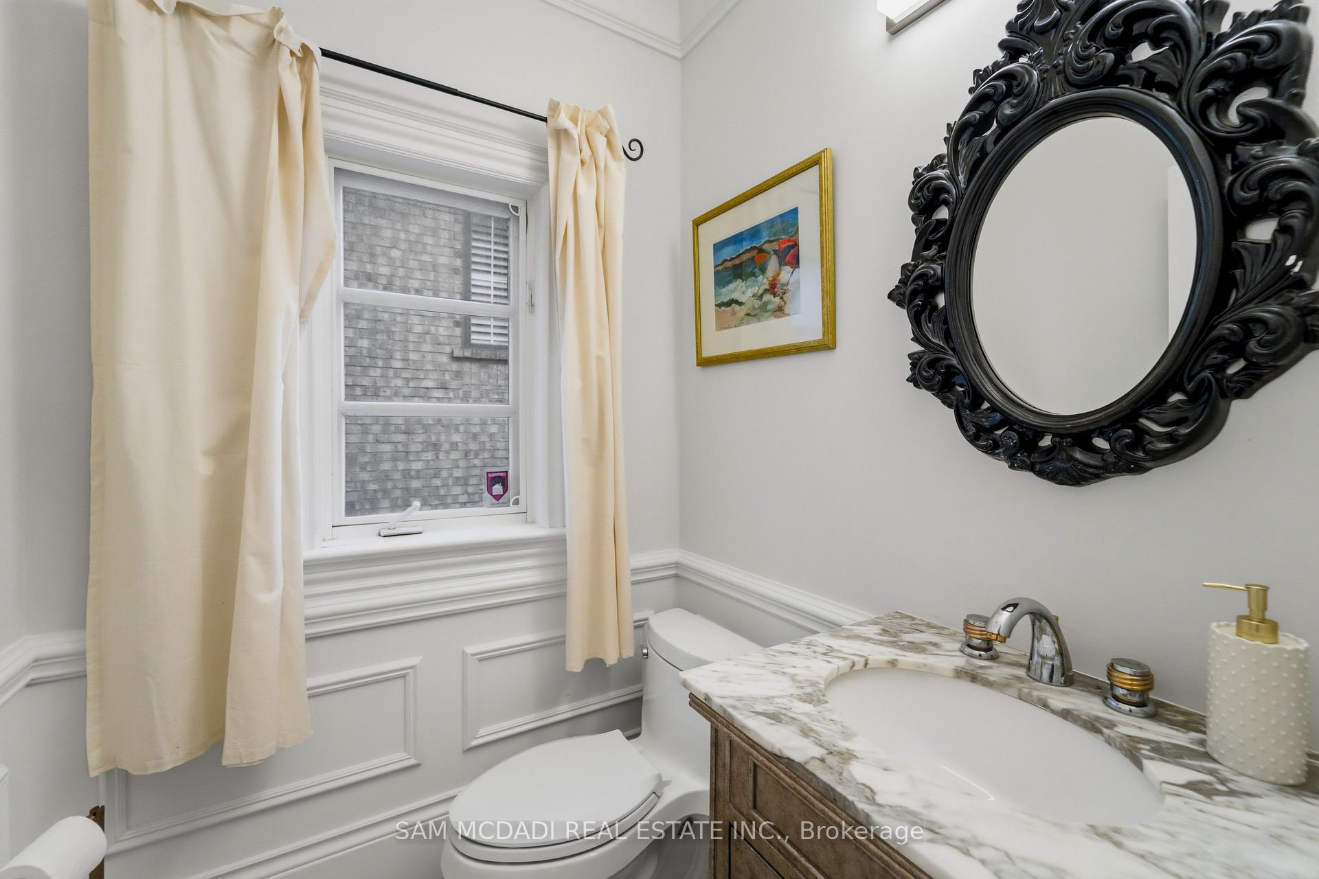 5481 Middleport Crescent