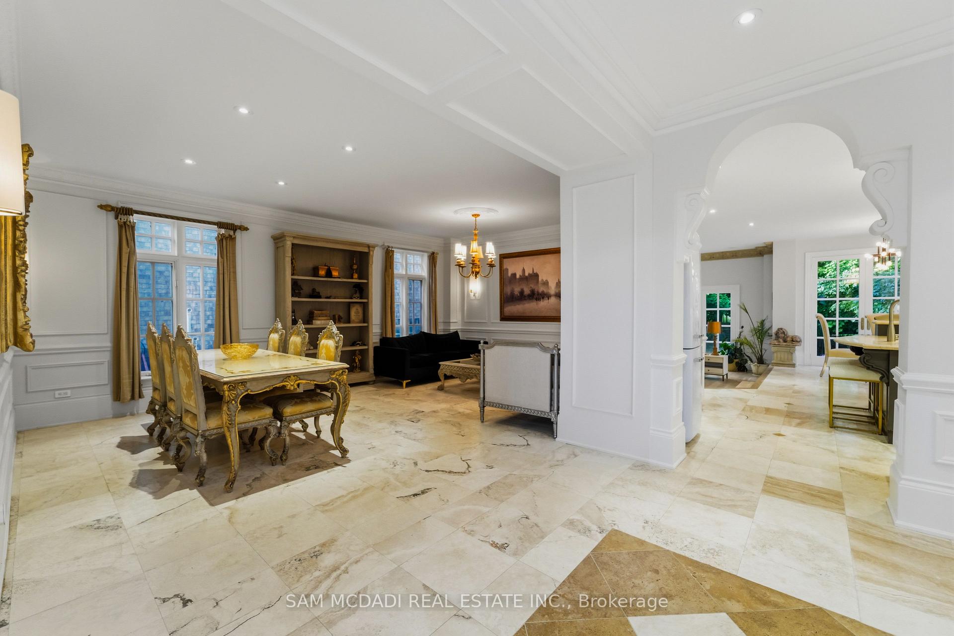 5481 Middleport Crescent