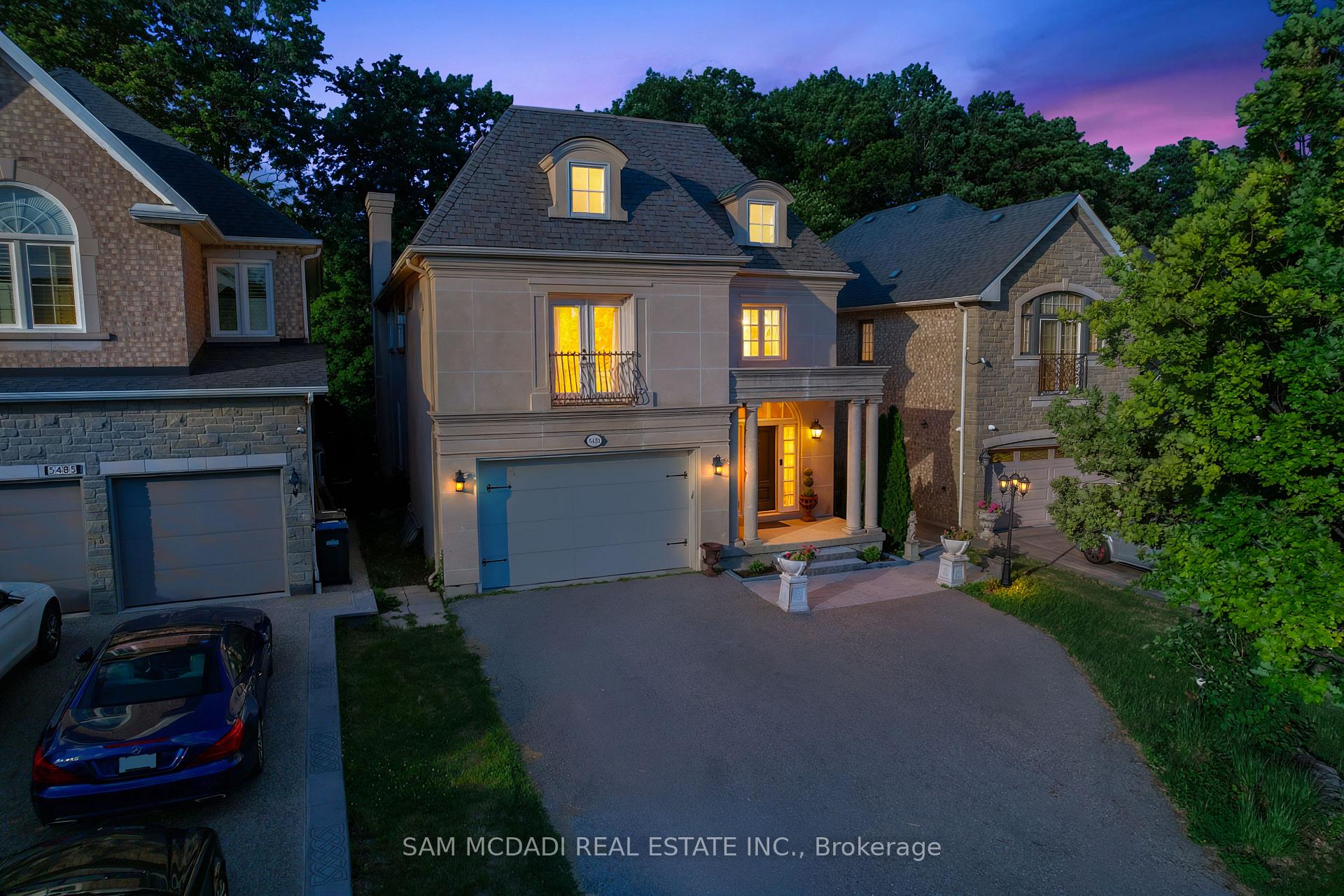 5481 Middleport Crescent