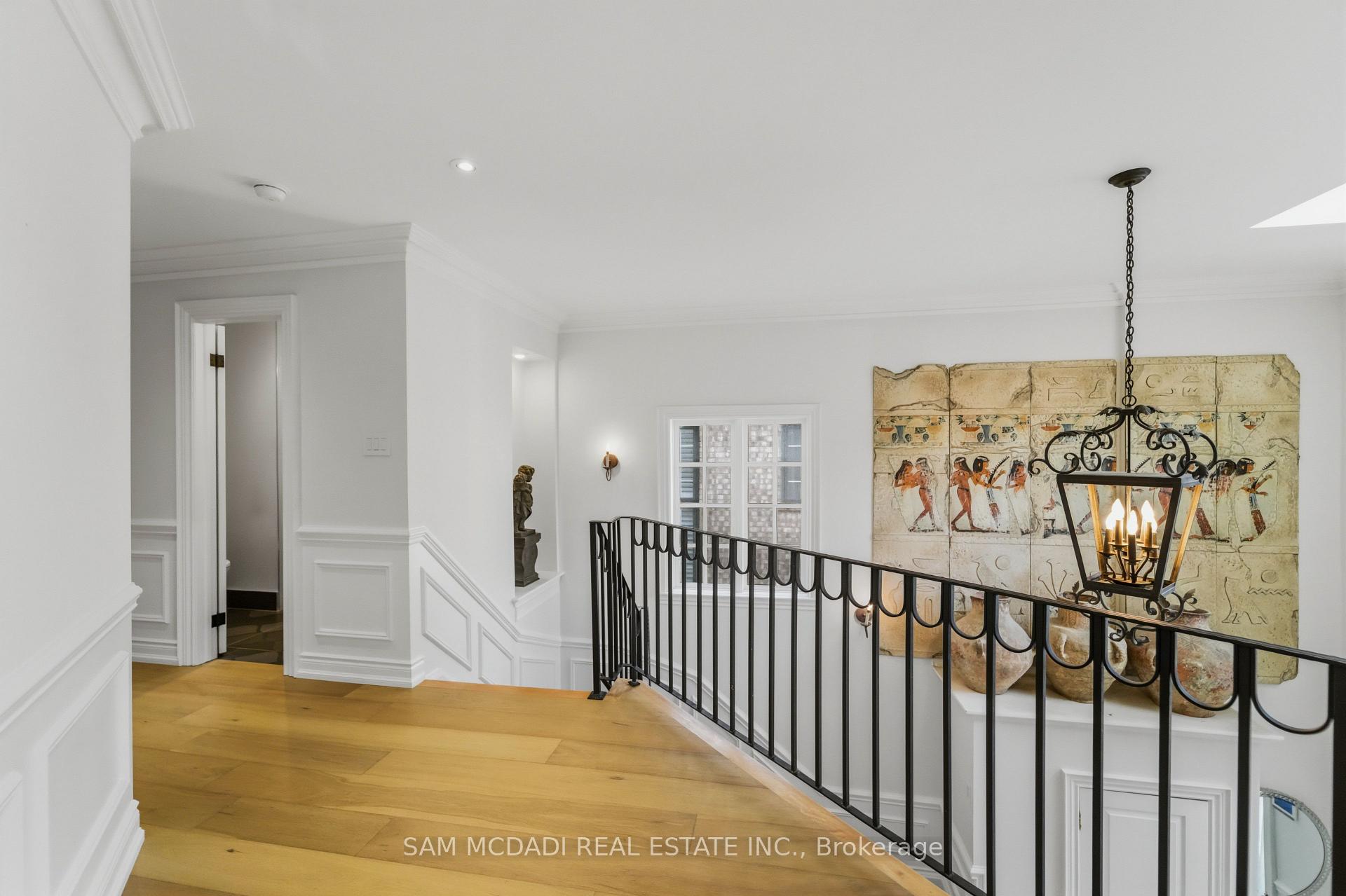 5481 Middleport Crescent