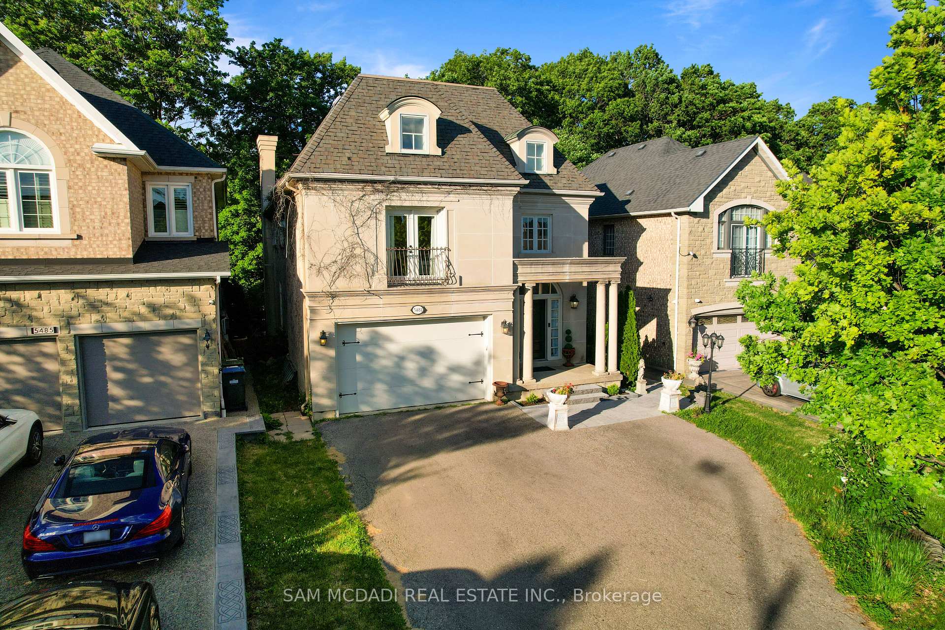 5481 Middleport Crescent