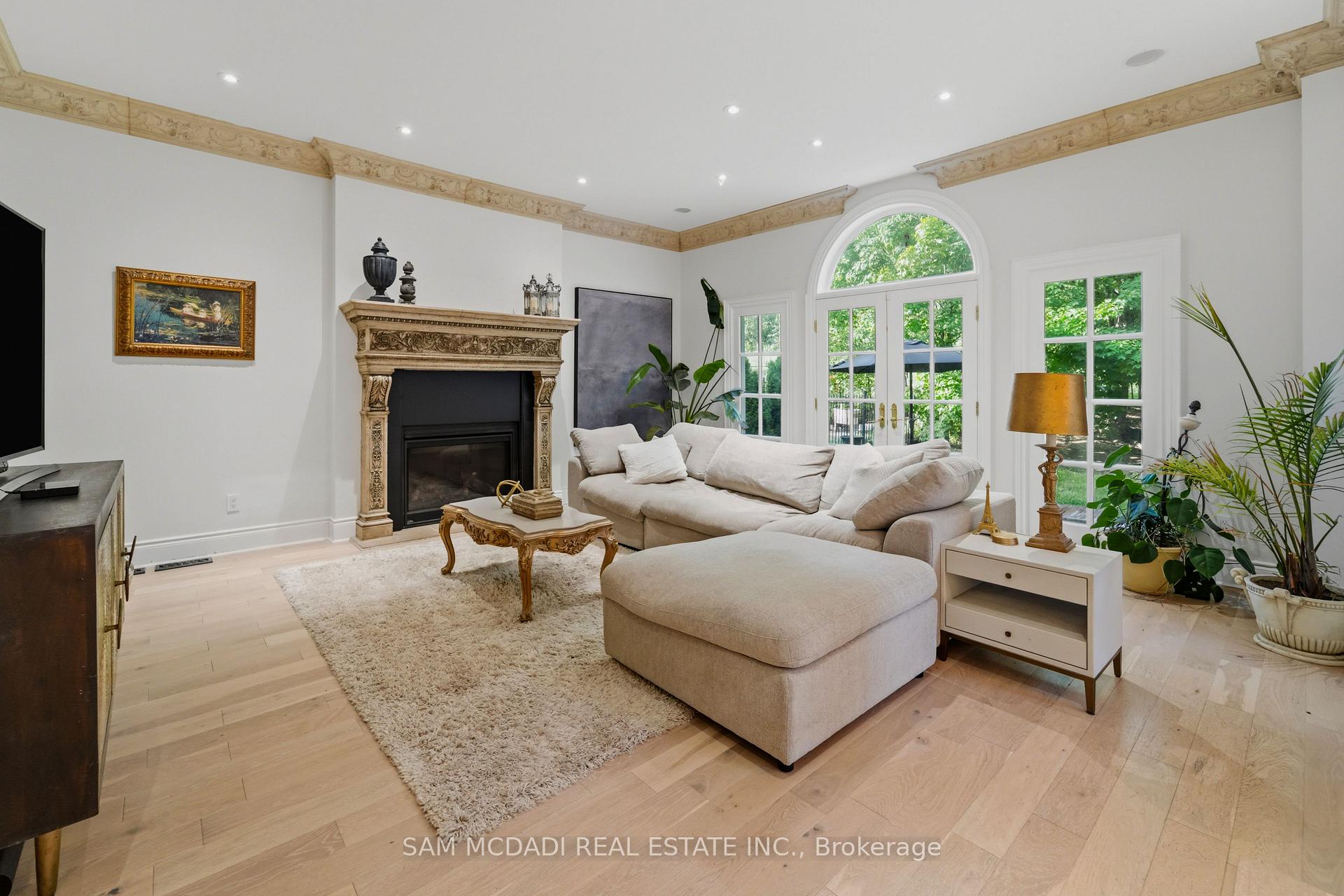 5481 Middleport Crescent
