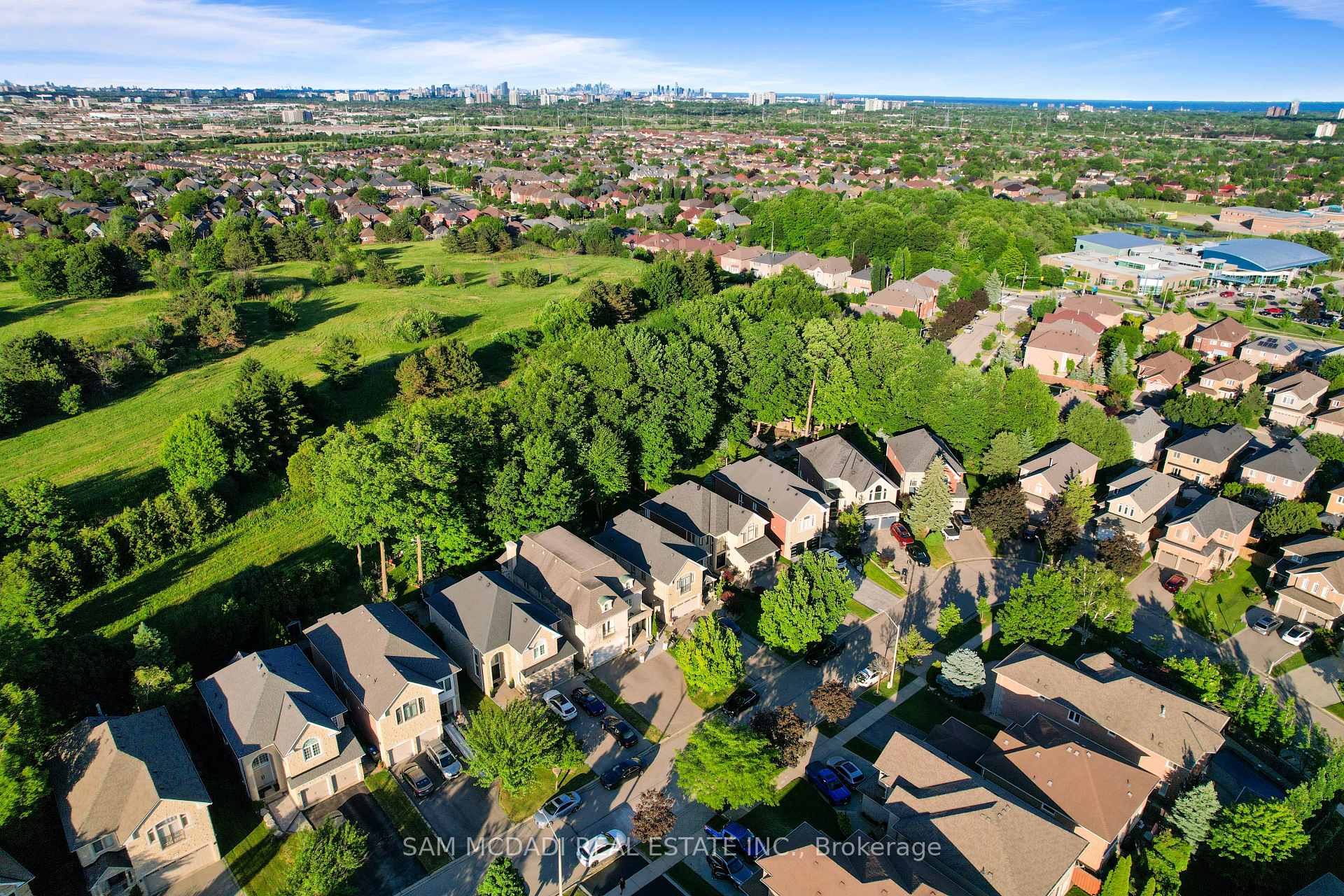 5481 Middleport Crescent