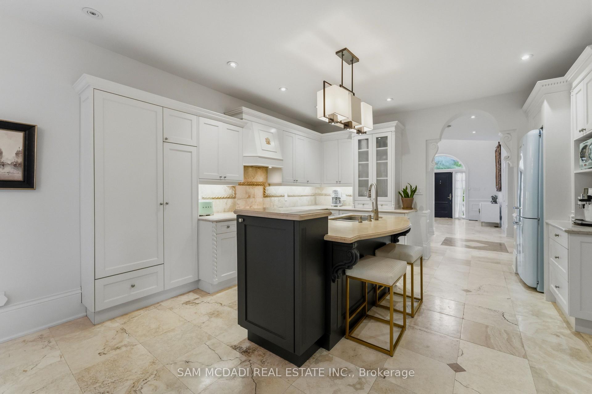 5481 Middleport Crescent