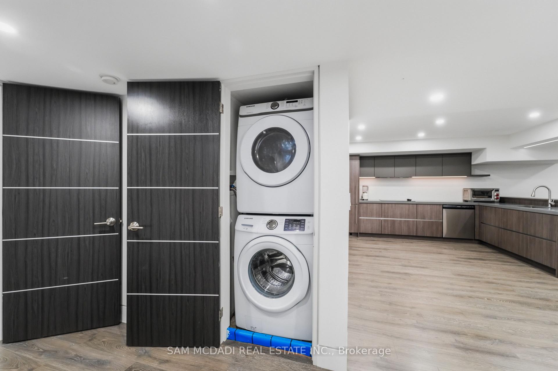 5481 Middleport Crescent