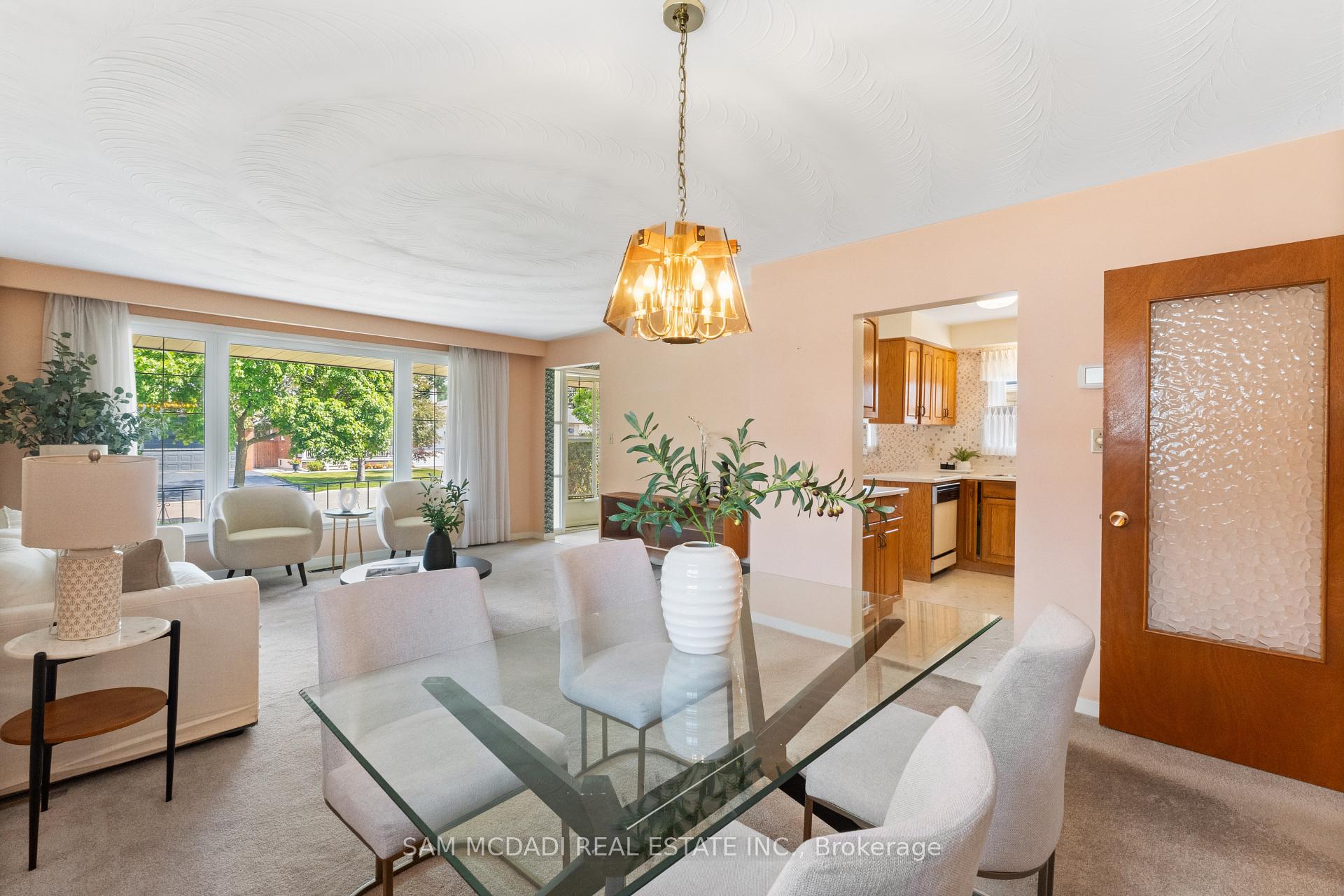 757 Netherton Crescent
