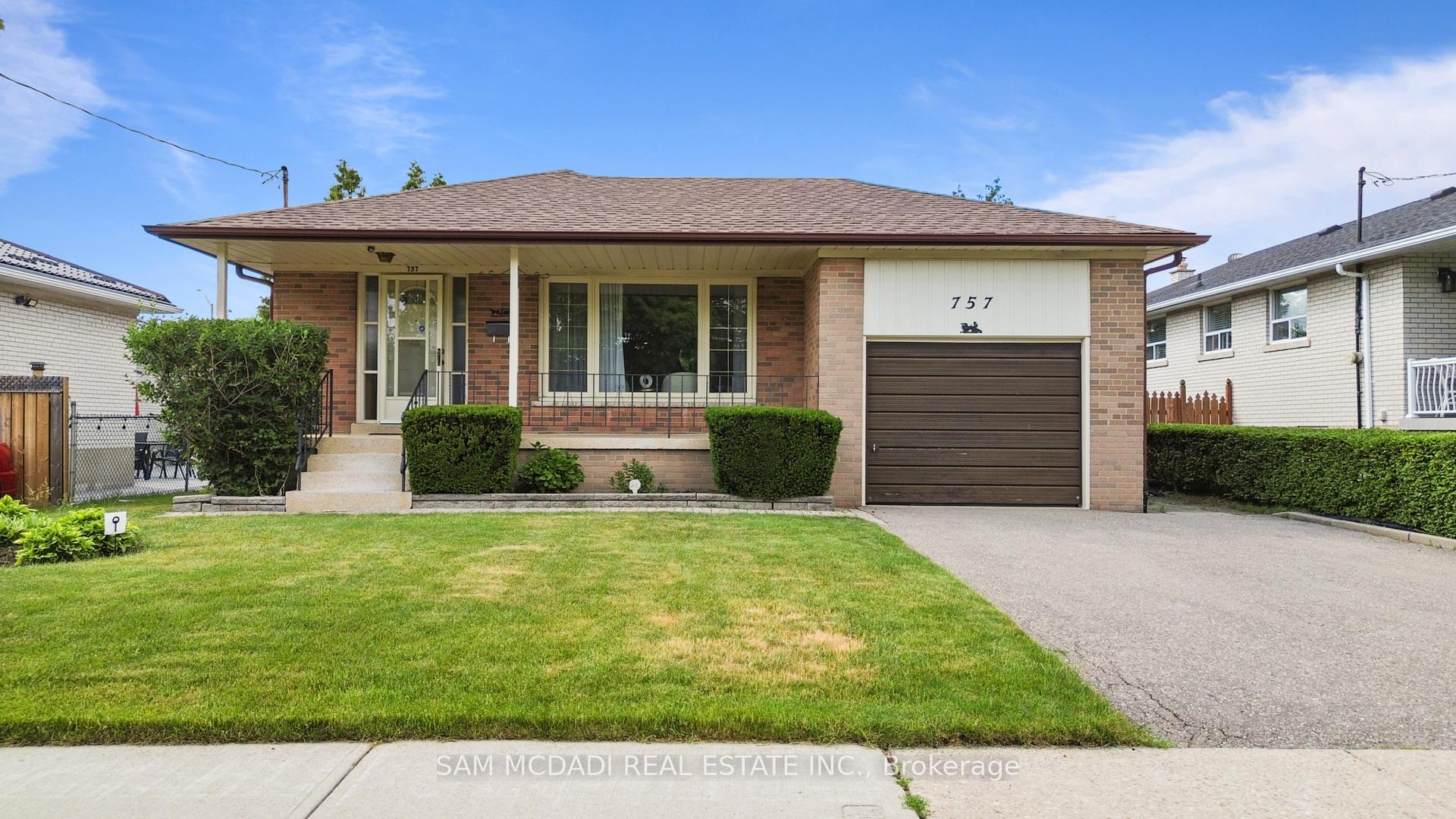757 Netherton Crescent