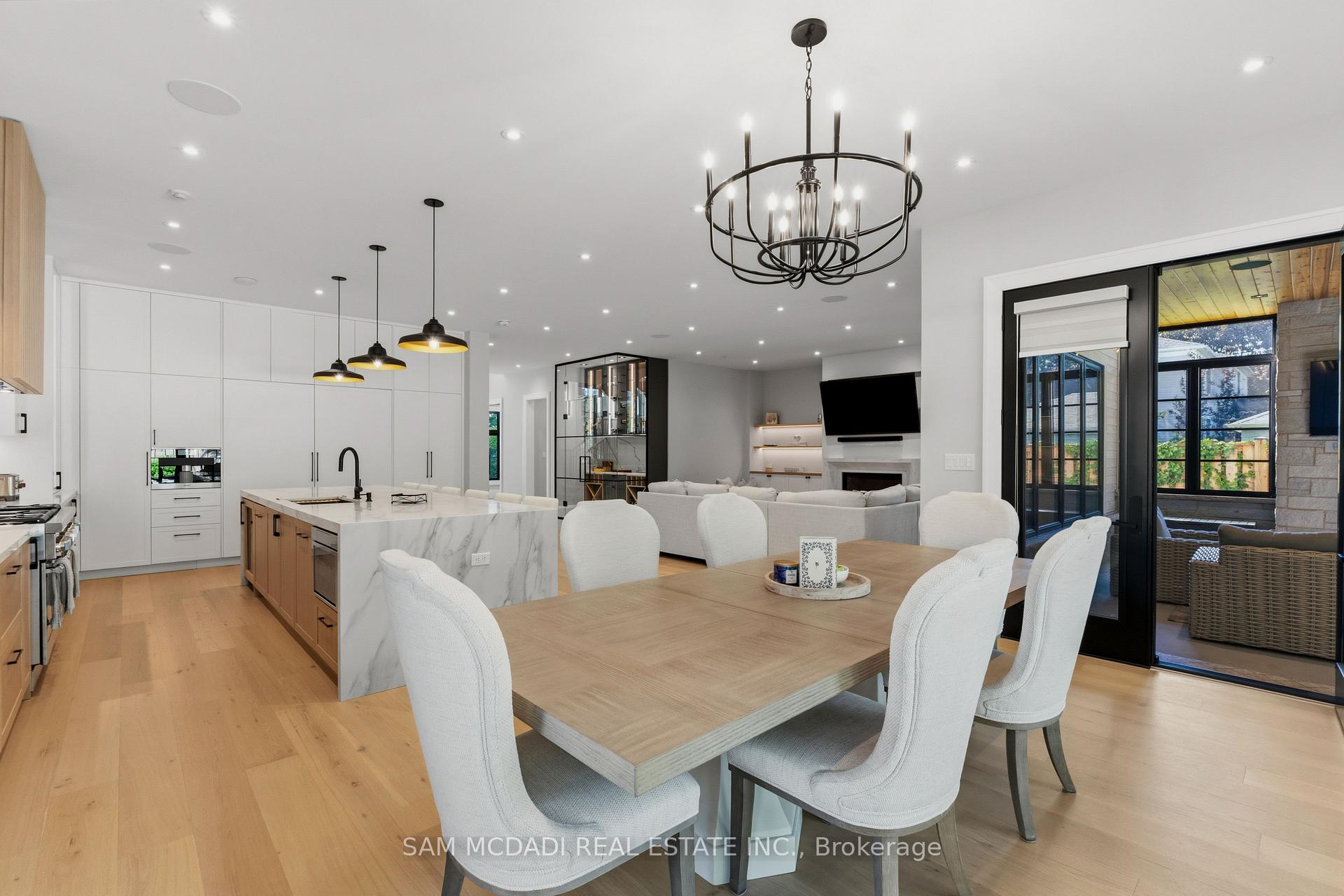 899 Danforth Place
