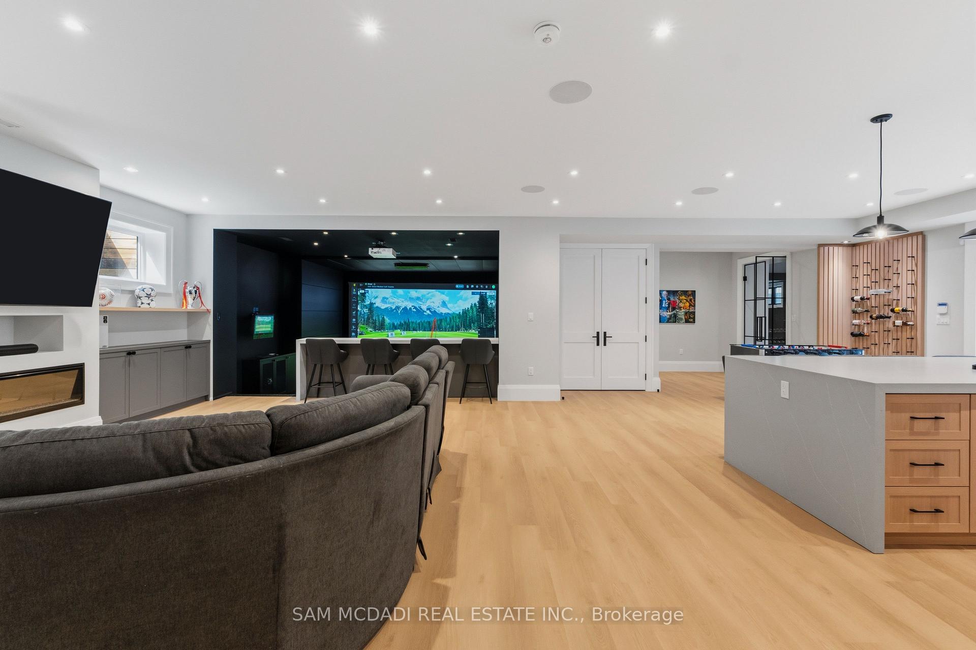 899 Danforth Place