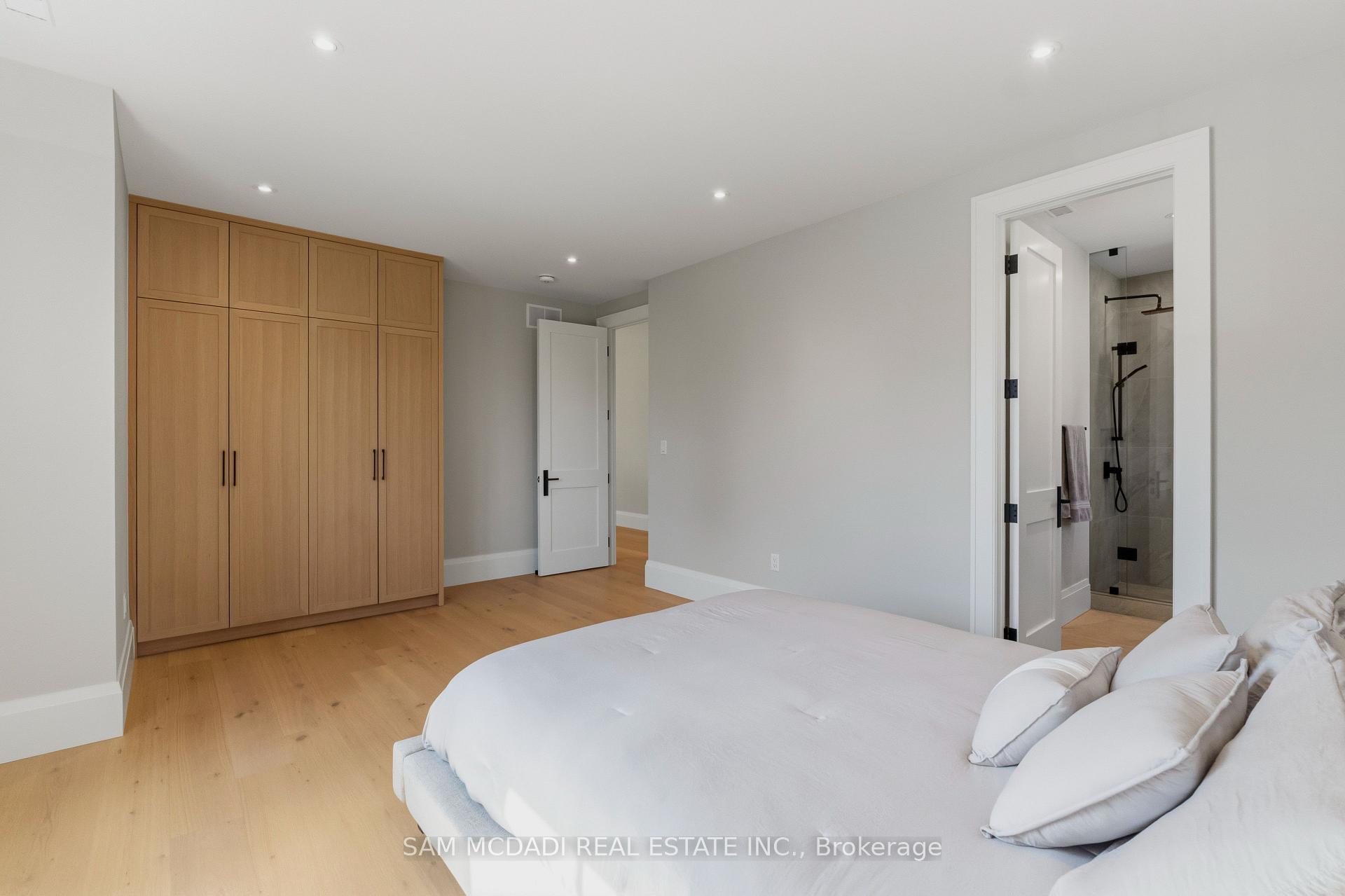 899 Danforth Place