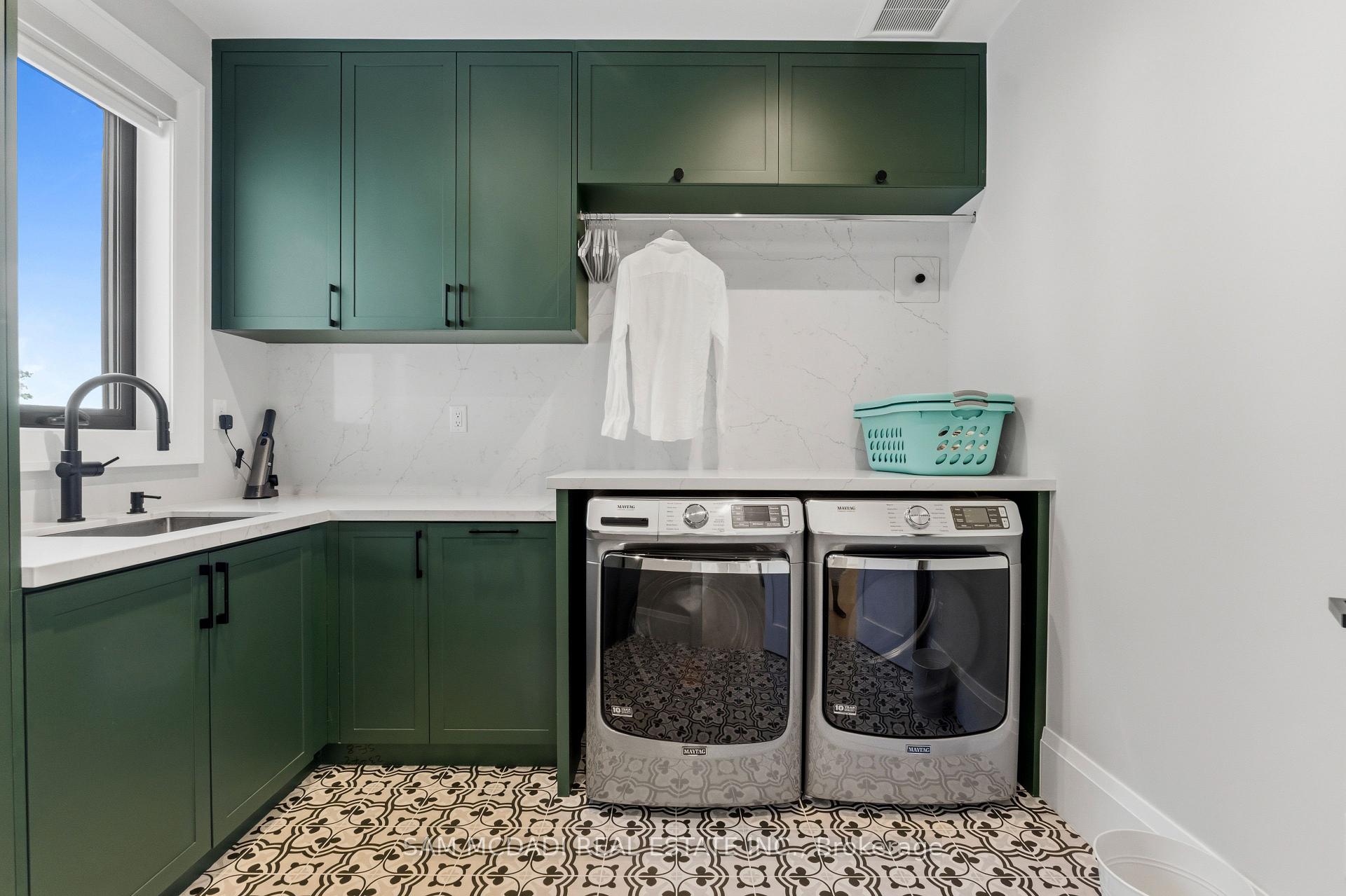 899 Danforth Place
