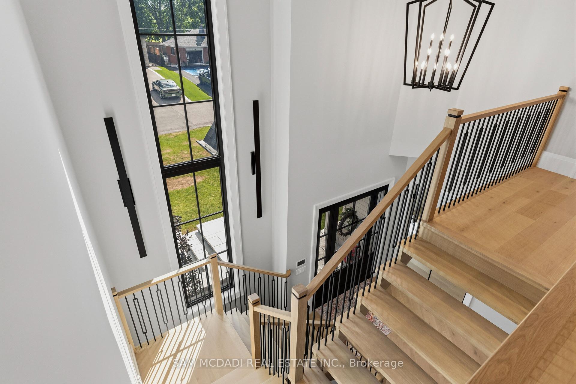899 Danforth Place