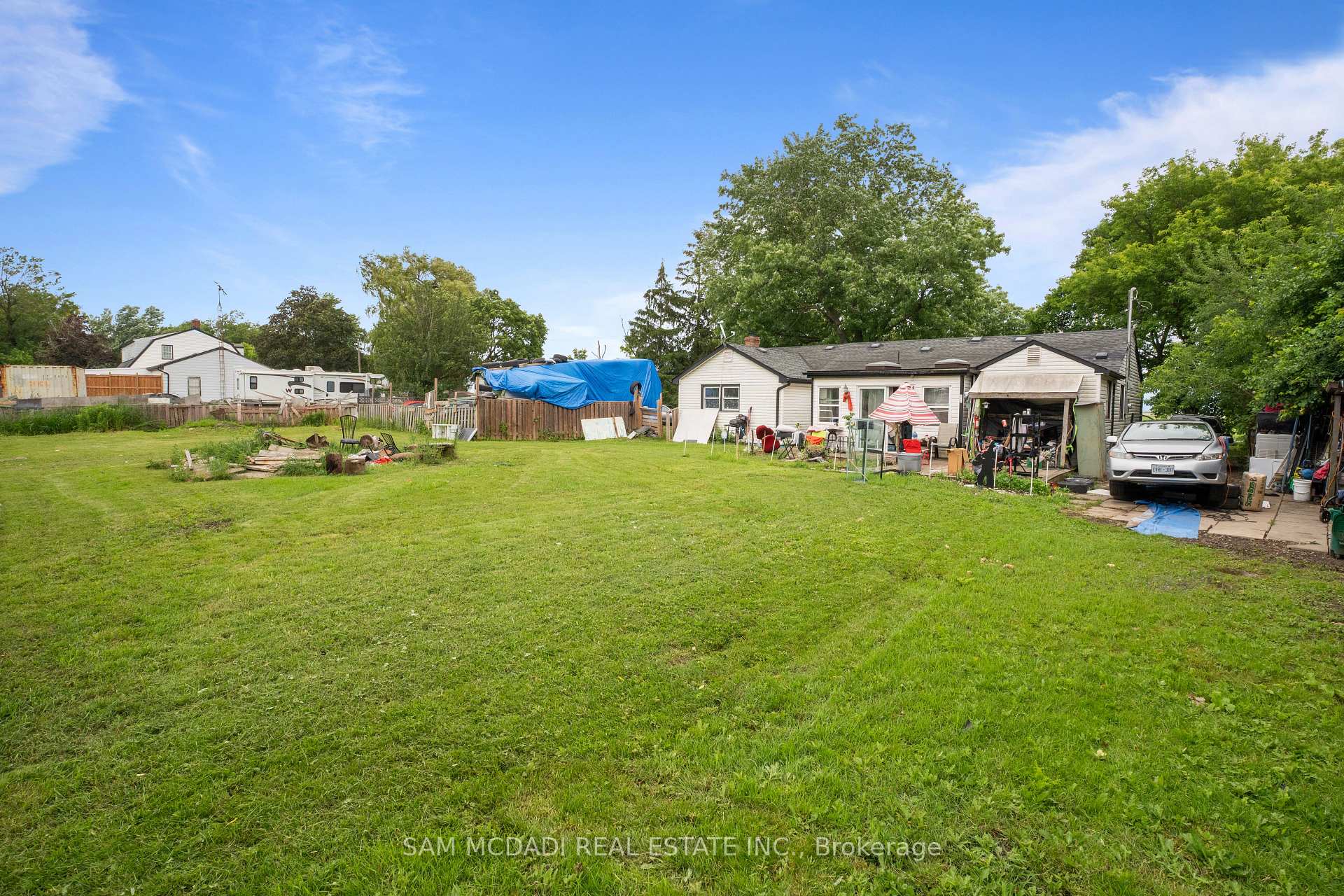10043 Britannia Road