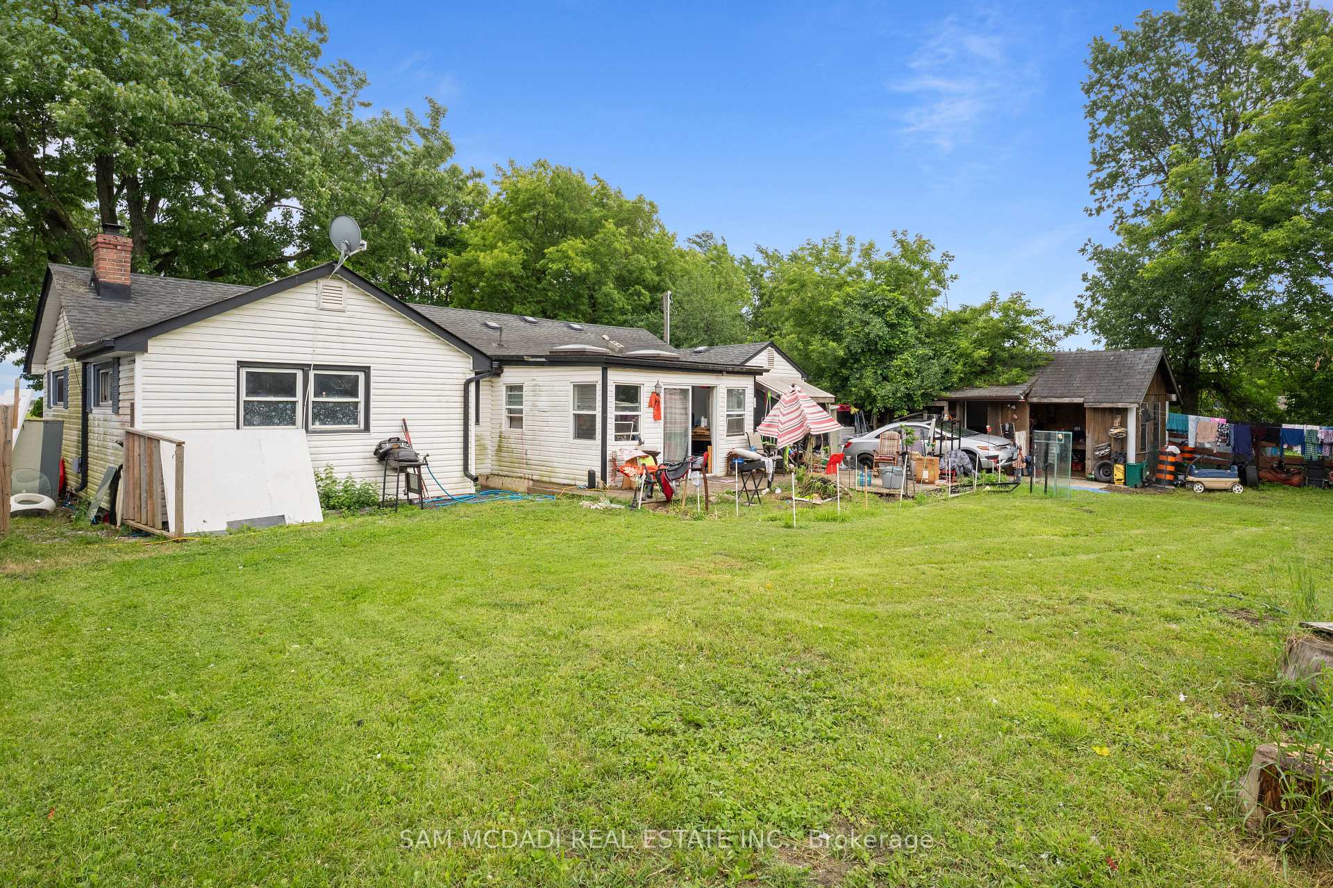 10043 Britannia Road