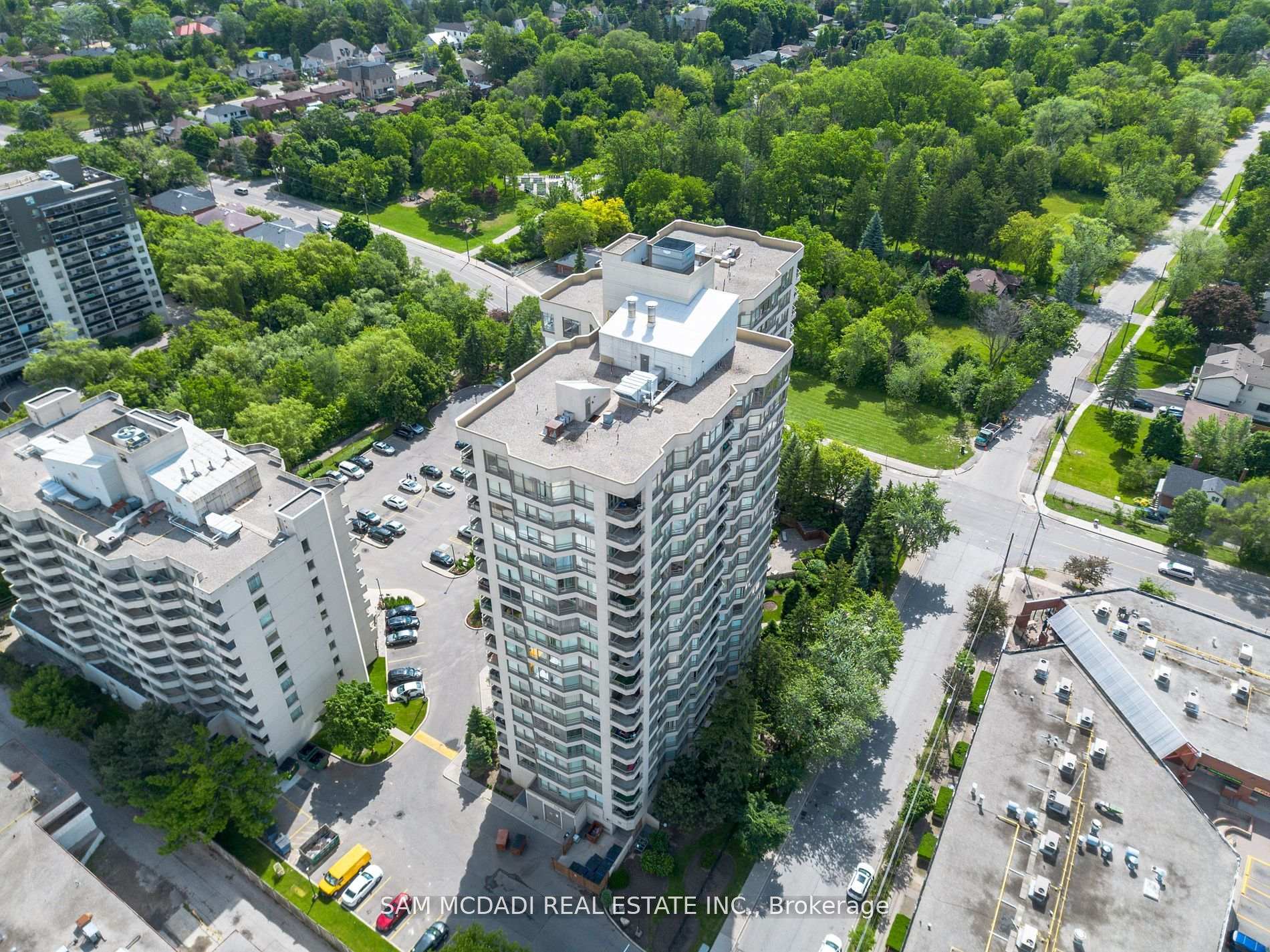 75 King Street E 1105