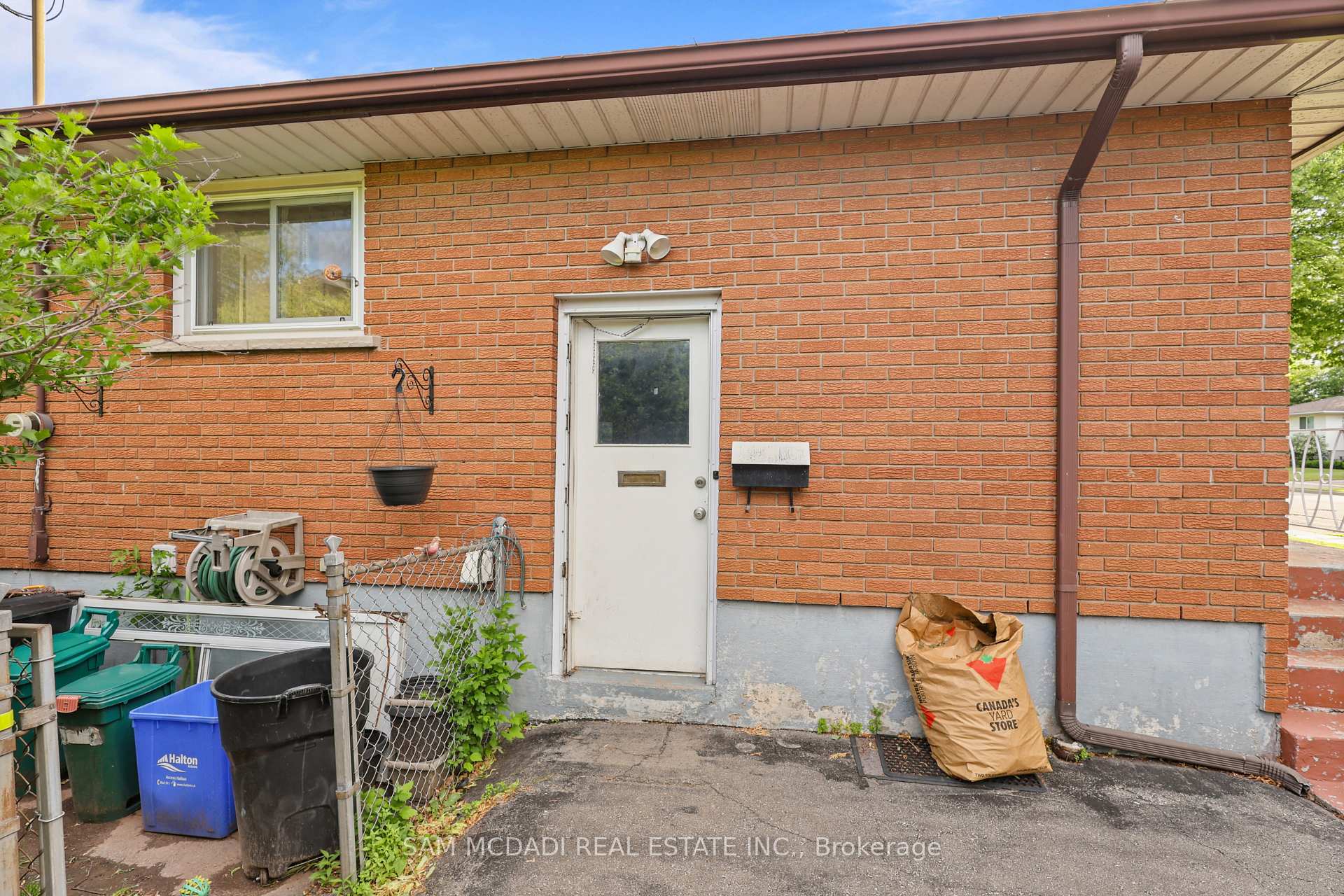 3456 Rexway Drive