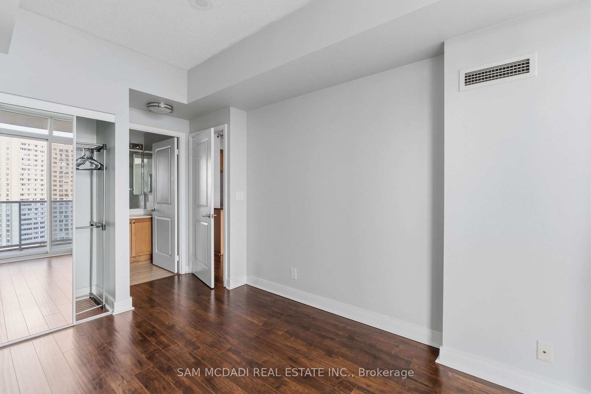 80 Absolute Avenue 1205