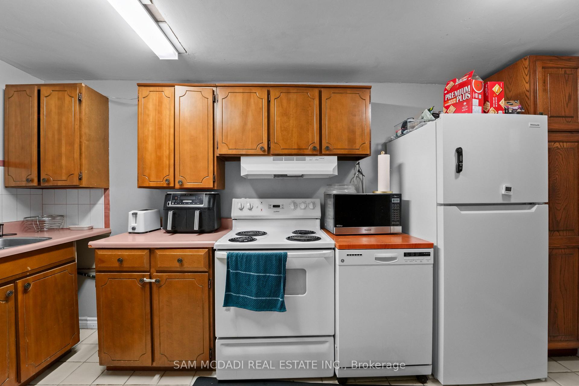 2644 Altadena Court