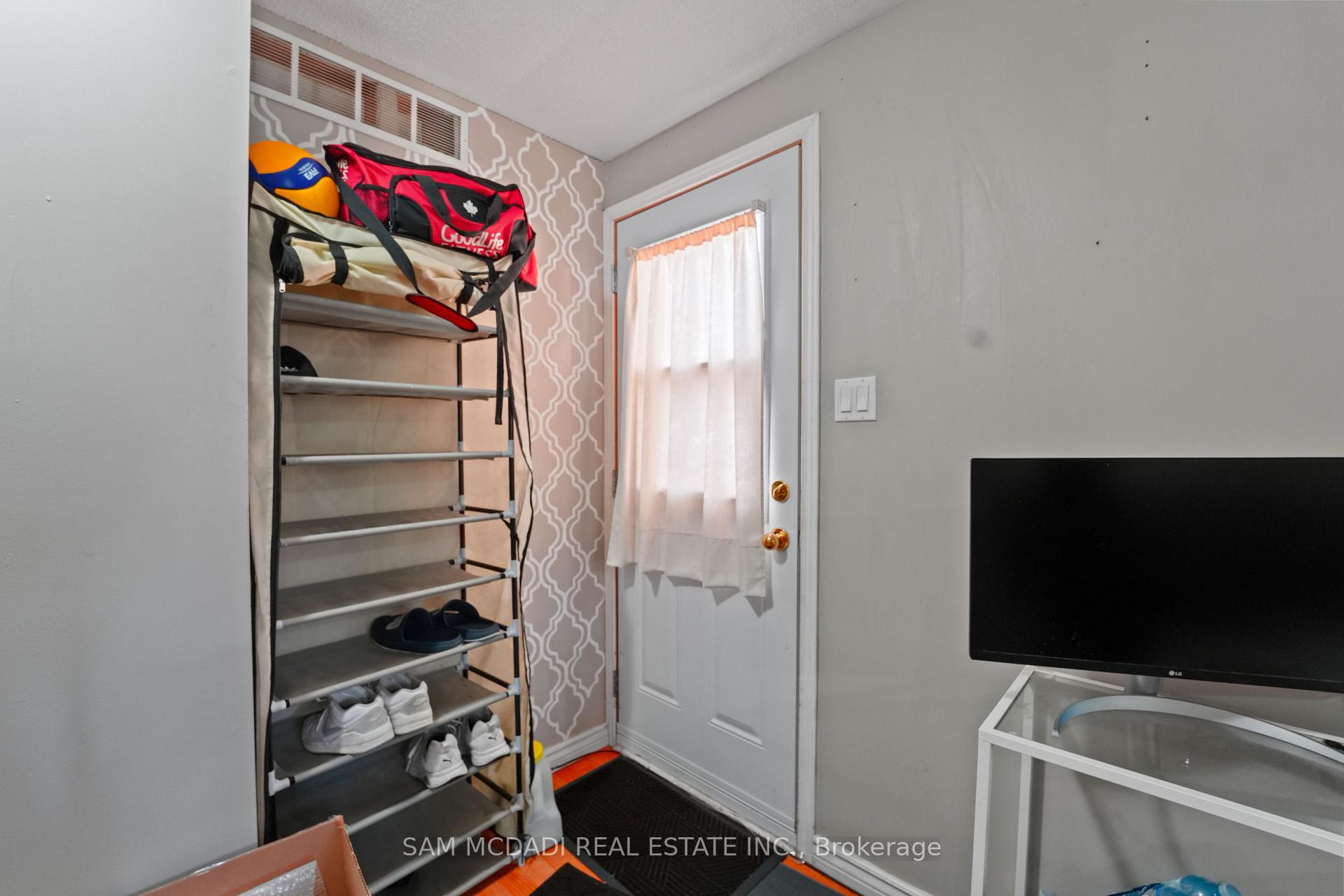 2644 Altadena Court