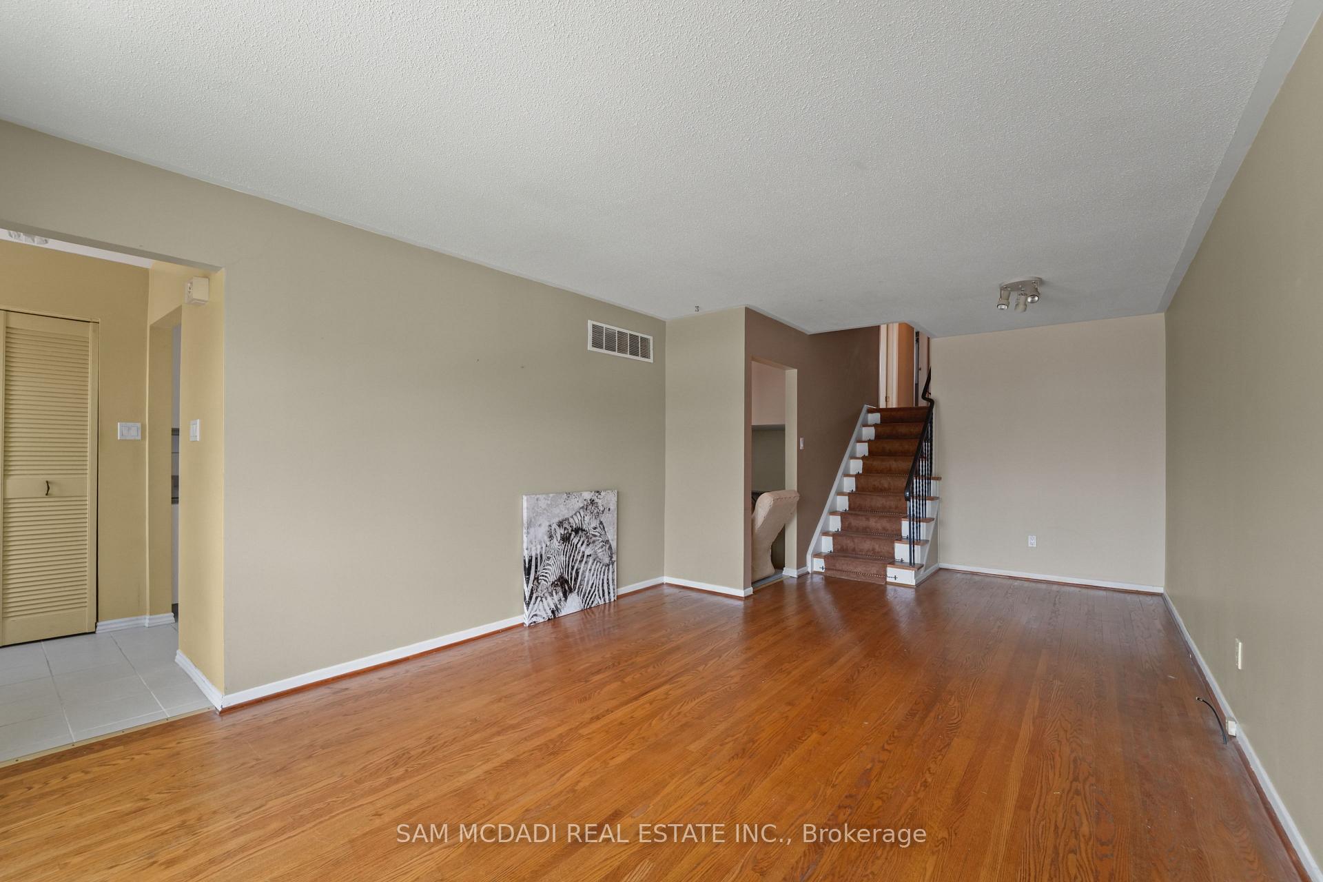 2644 Altadena Court