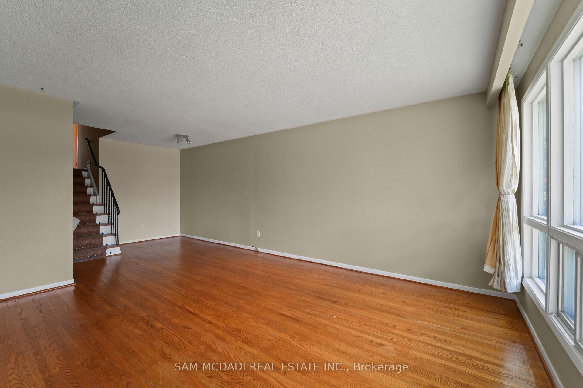 2644 Altadena Court